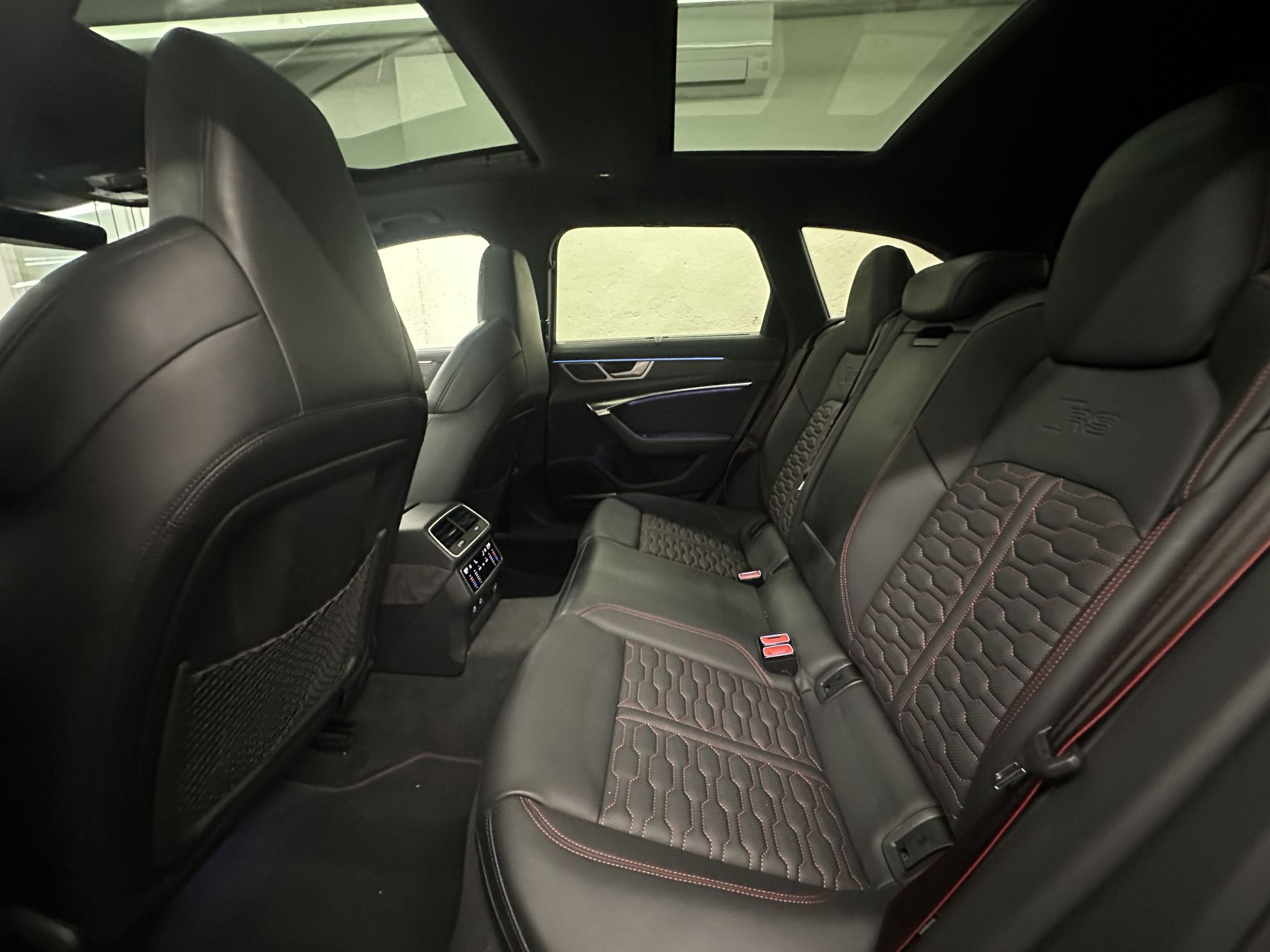 Audi A6 RS 6 Avant TFSI quattro