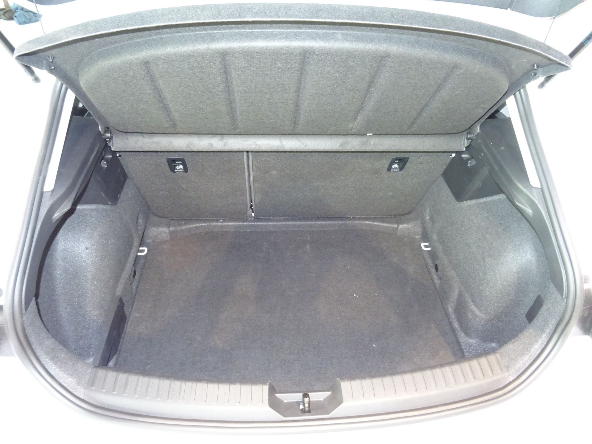 SEAT Nuevo León 1.0 TSI 81kW S&S Style 25 Aniversario