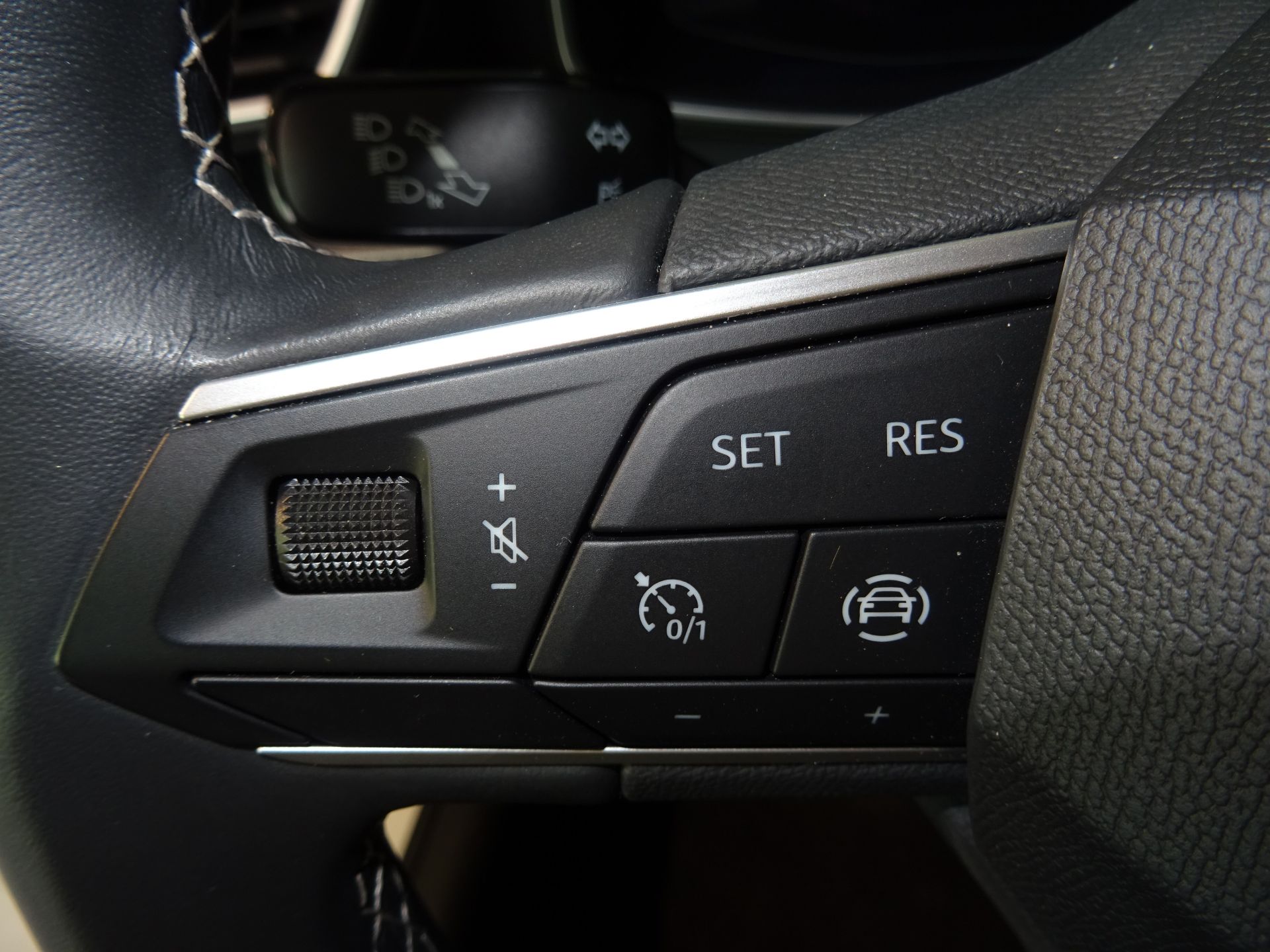 SEAT Nuevo León 1.0 TSI 81kW S&S Style 25 Aniversario