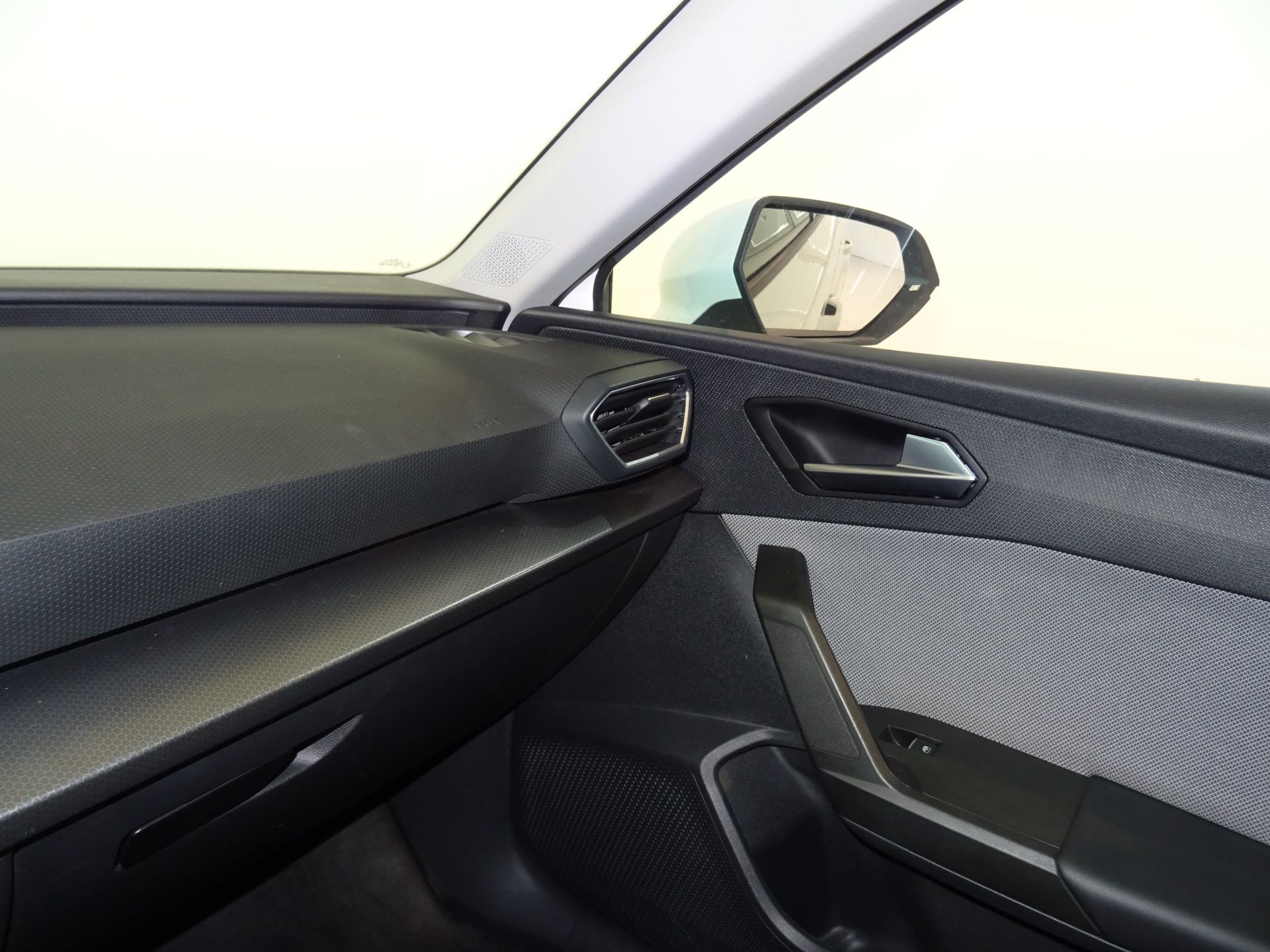 SEAT Nuevo León 1.0 TSI 81kW S&S Style 25 Aniversario