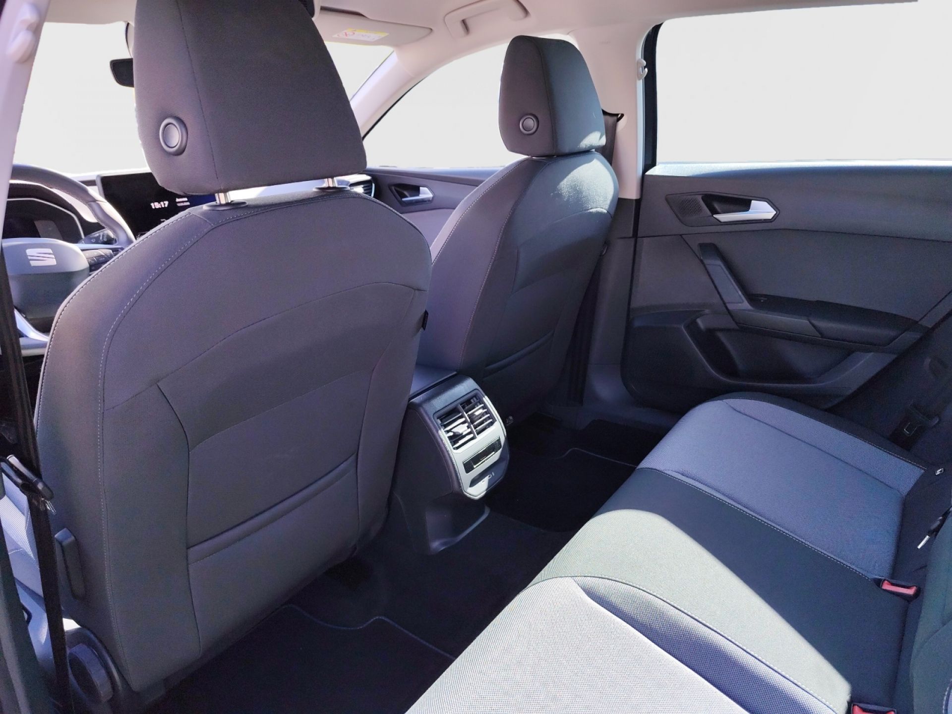 SEAT Nuevo León SP 1.5 eTSI 110kW DSG Style Spec Edition