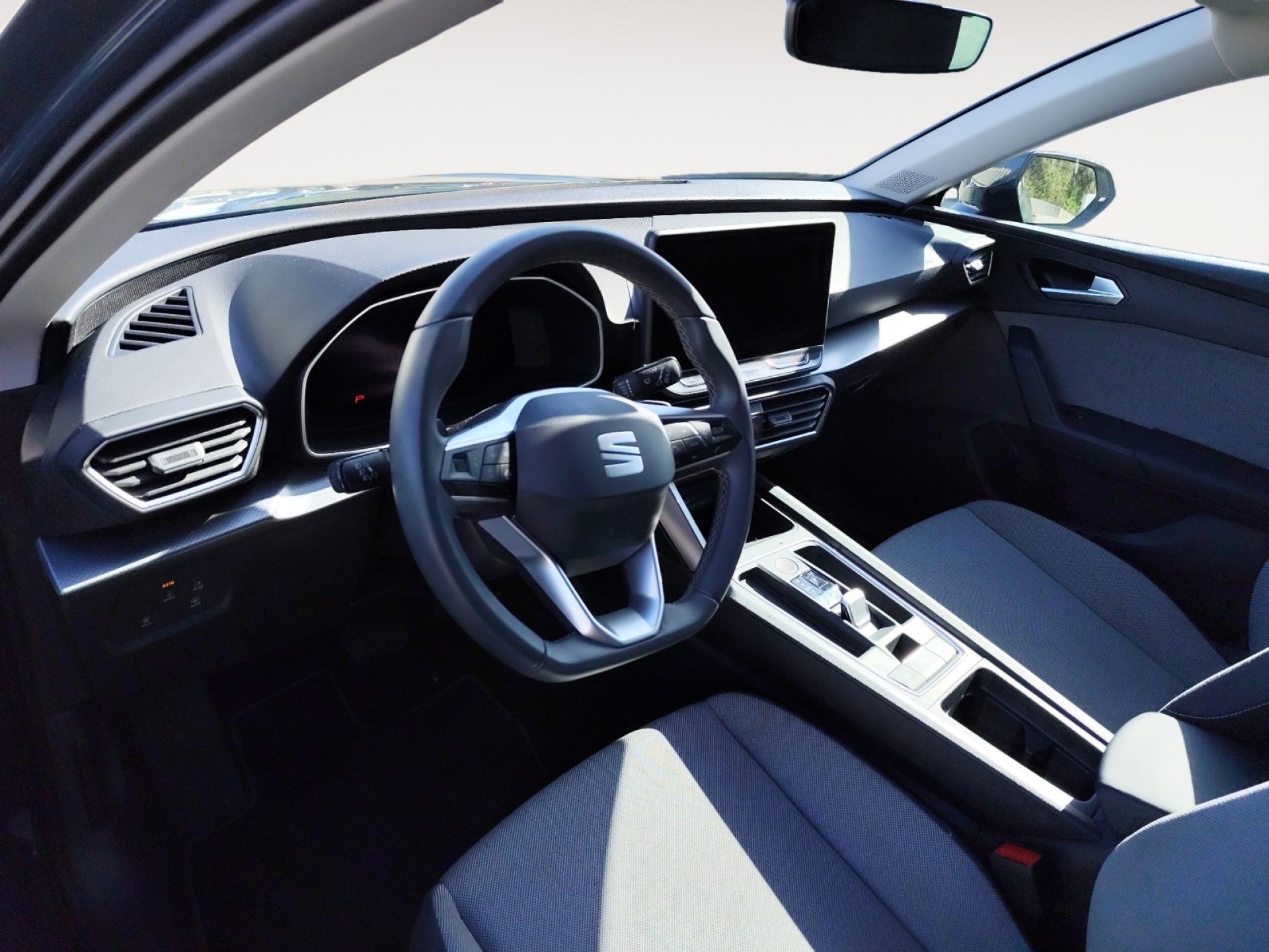 SEAT Nuevo León SP 1.5 eTSI 110kW DSG Style Spec Edition