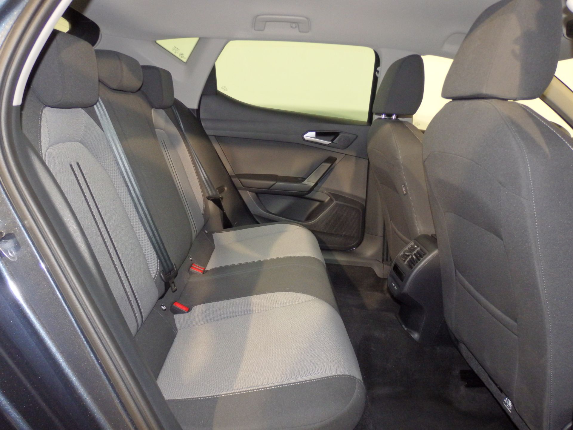 SEAT Nuevo León 1.0 TSI 81kW S&S Style 25 Aniversario