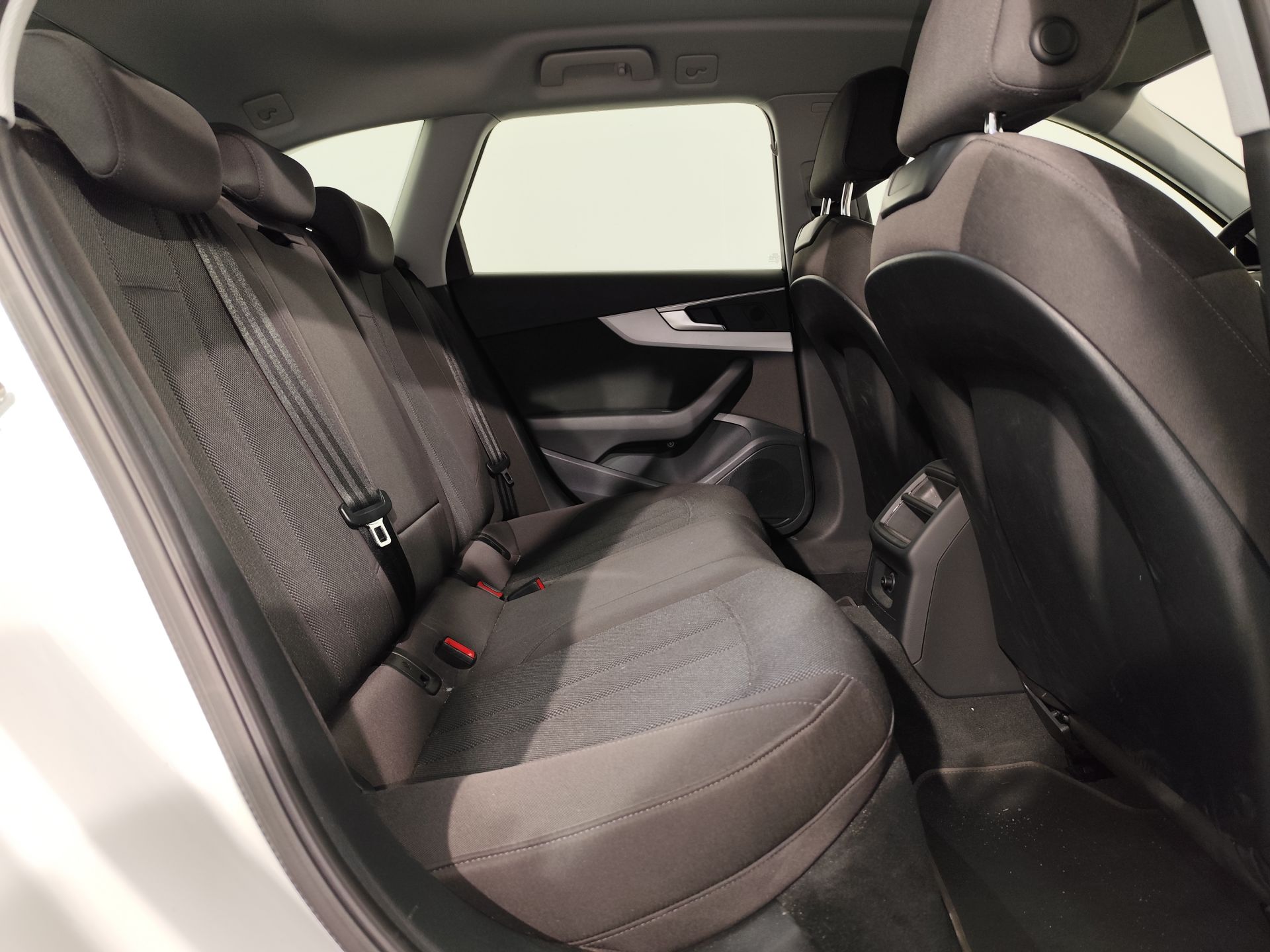 Audi A4 Avant Advanced 35 TDI 120kW S tronic