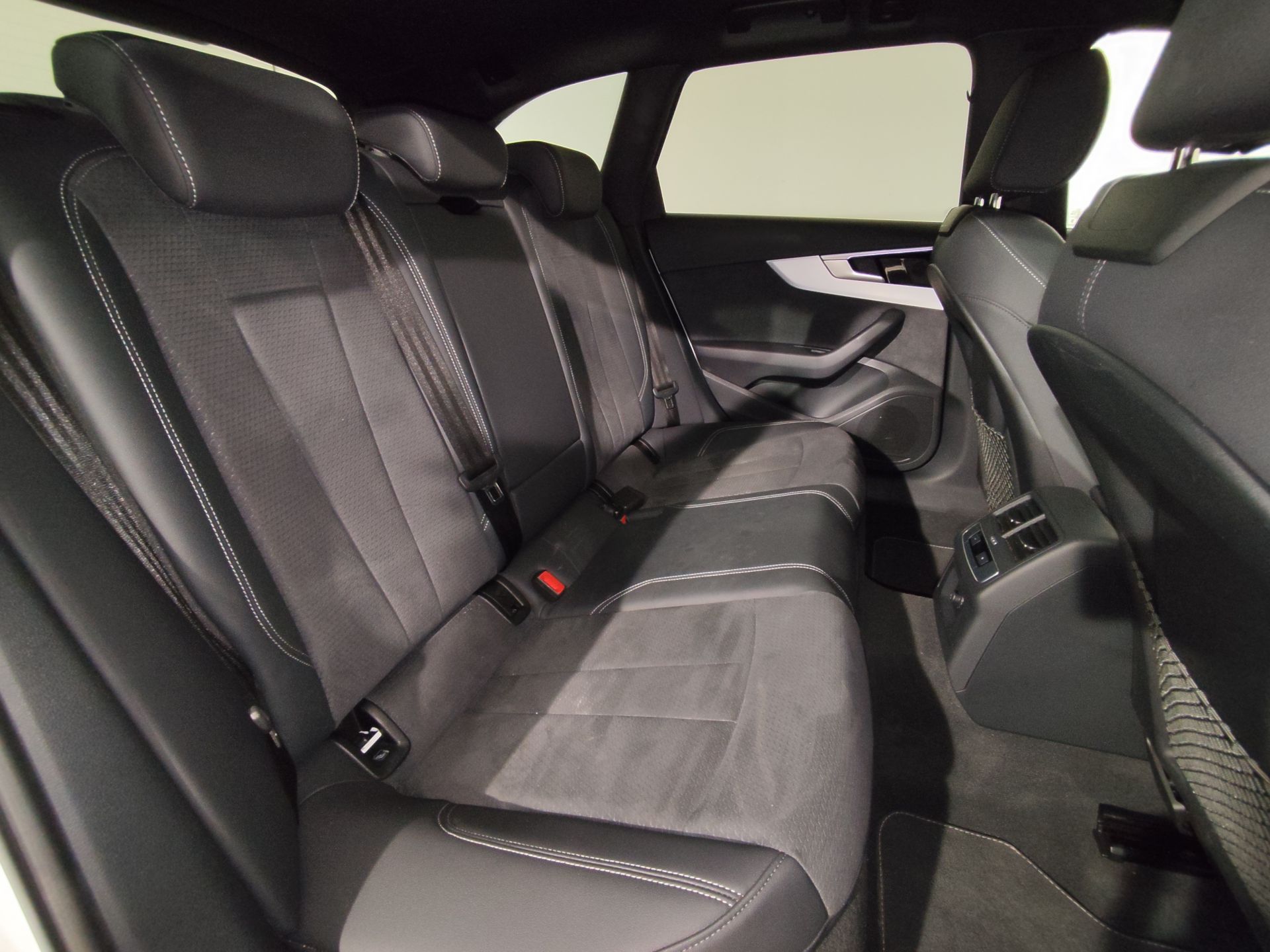 Audi A4 Avant S line 35 TDI 120kW S tronic