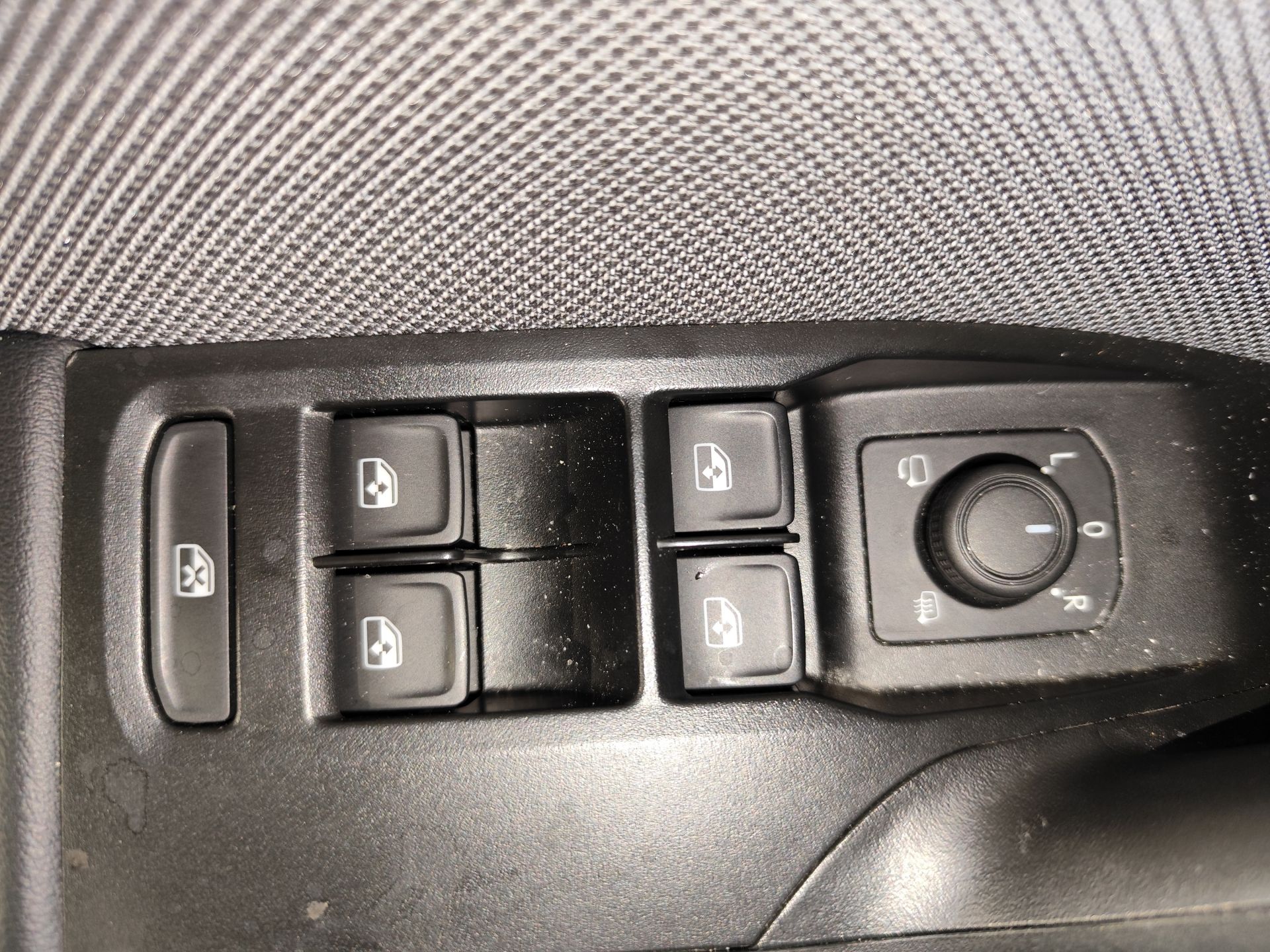 SEAT Nuevo León SP 1.5 eTSI 85kW DSG Style 25 Aniv