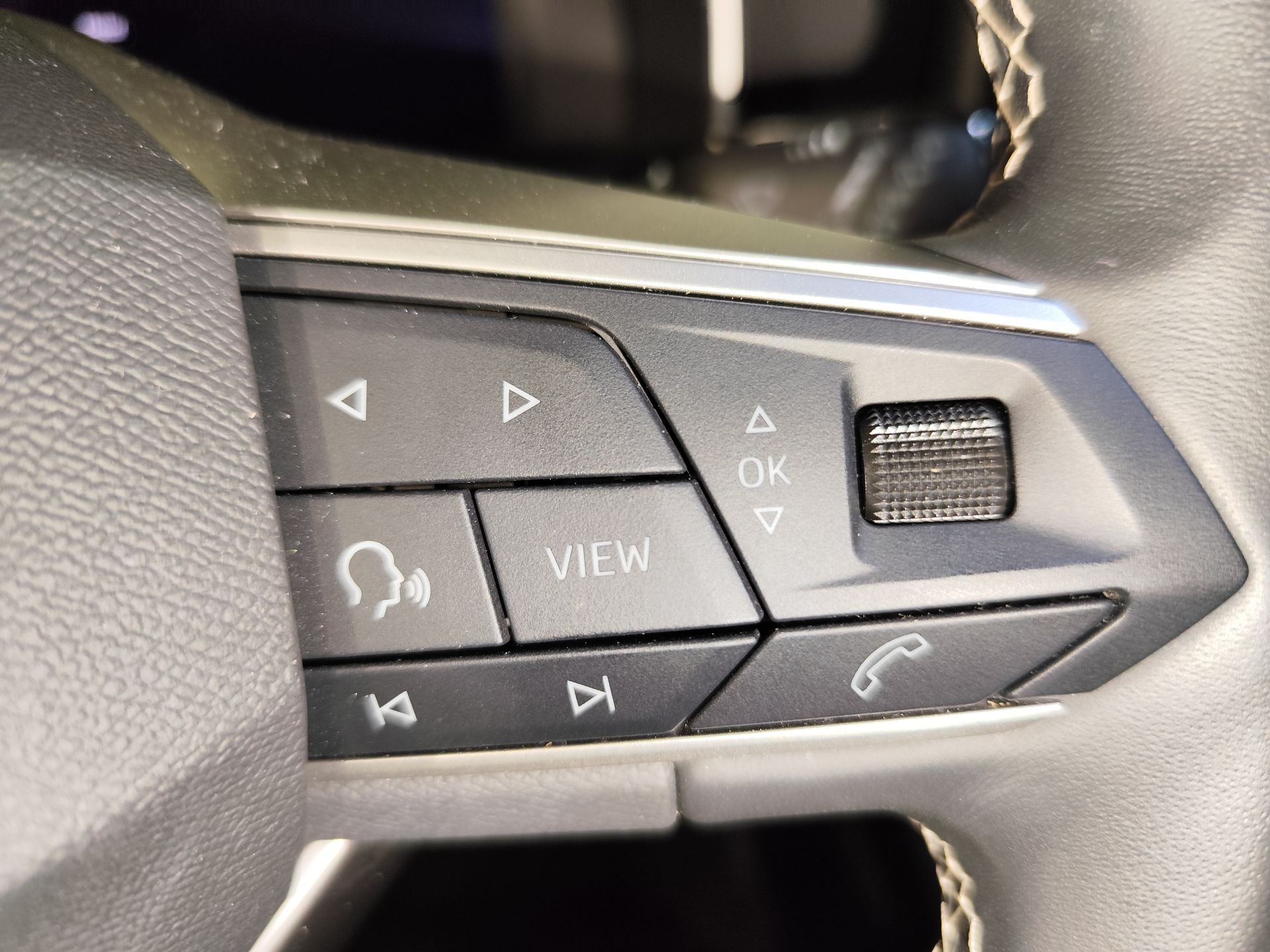 SEAT Nuevo León SP 1.5 eTSI 85kW DSG Style 25 Aniv