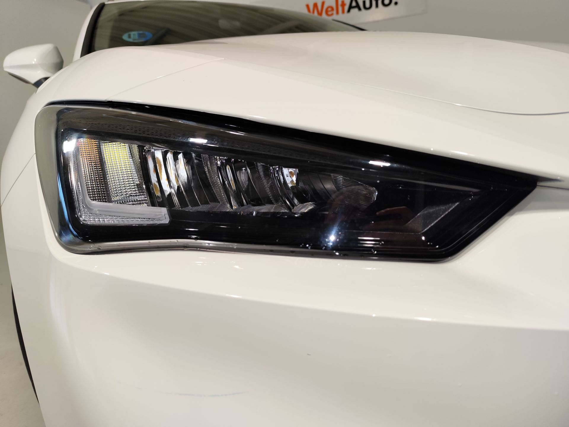 SEAT Nuevo León SP 1.5 eTSI 85kW DSG Style 25 Aniv