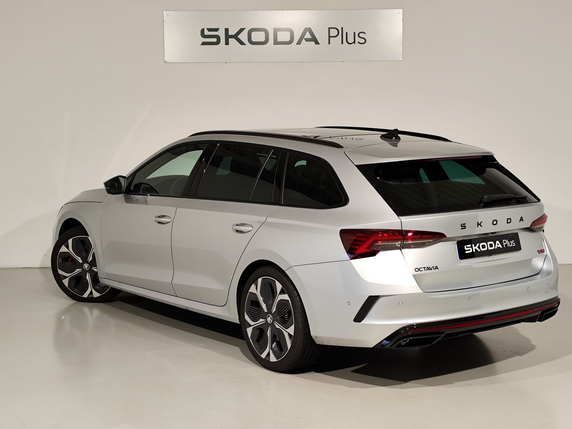 Skoda Octavia Combi 2.0 TSI 195 kW (265CV) DSG RS
