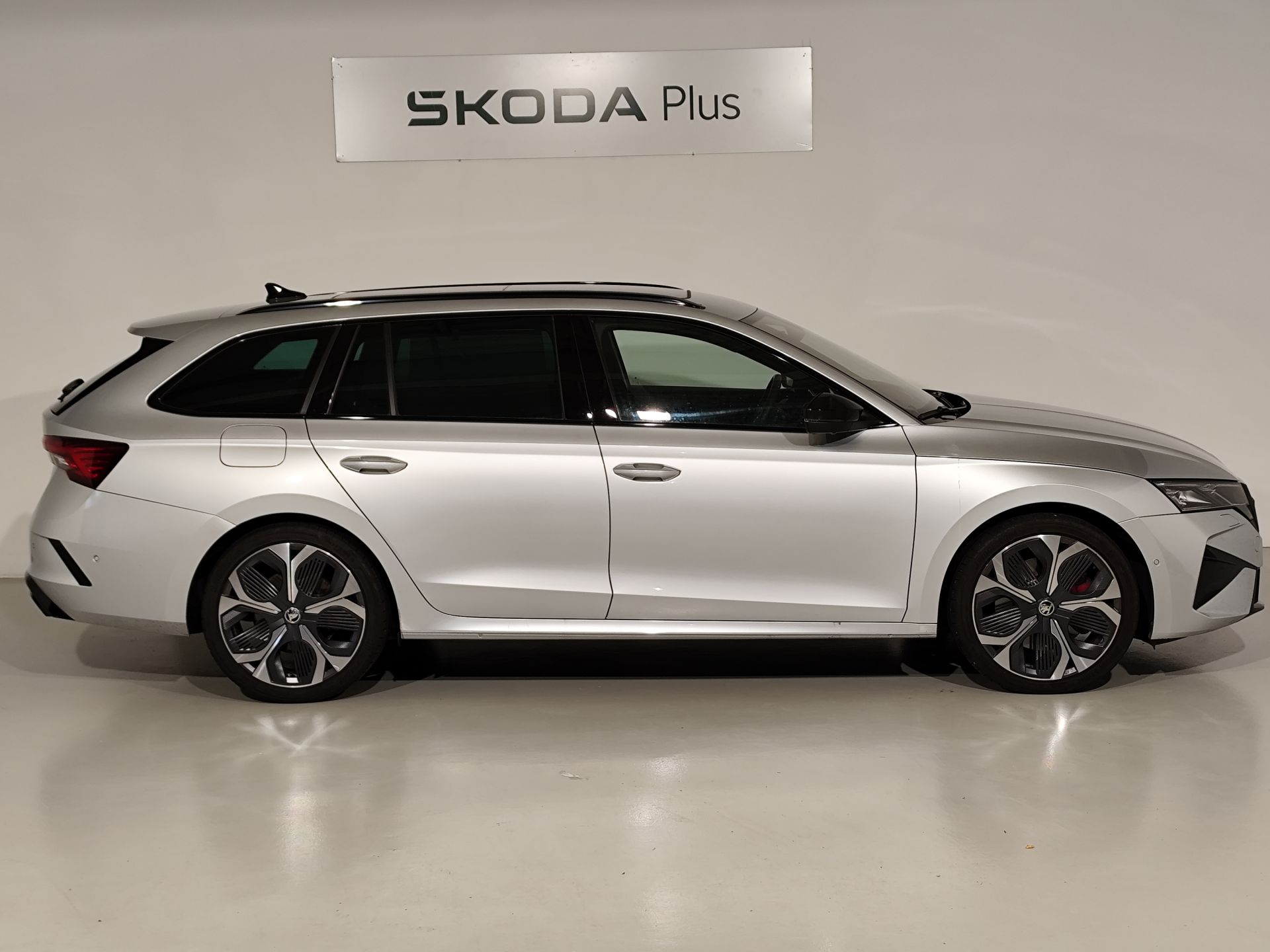 Skoda Octavia Combi 2.0 TSI 195 kW (265CV) DSG RS