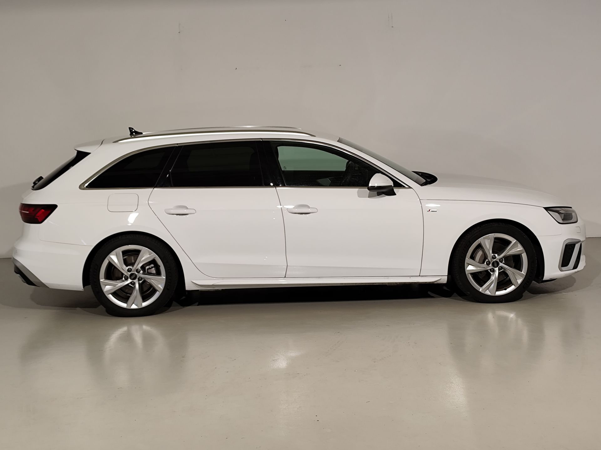 Audi A4 Avant S line 40 TFSI 150kW S tronic
