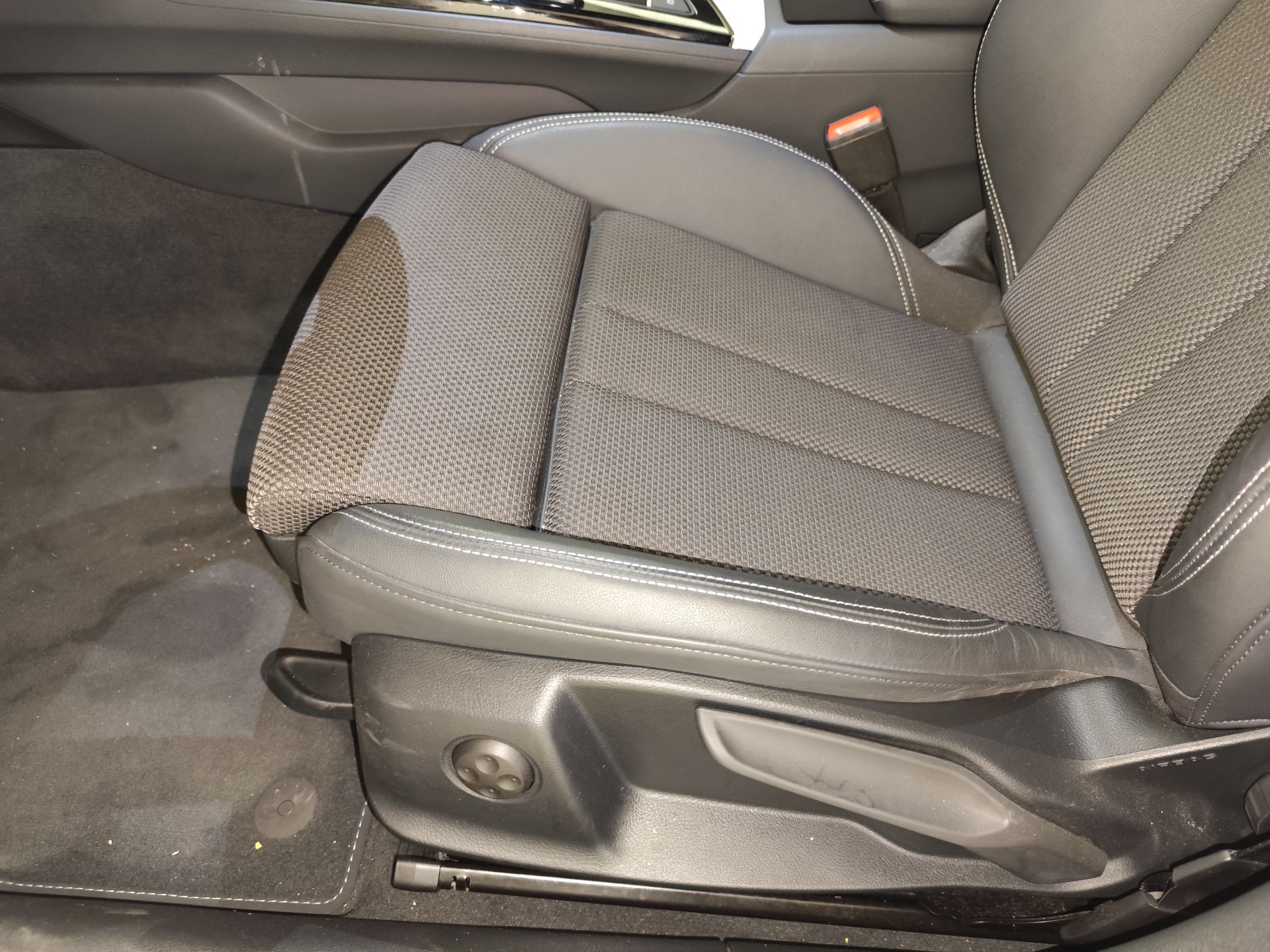 Audi A4 Avant S line 40 TFSI 150kW S tronic