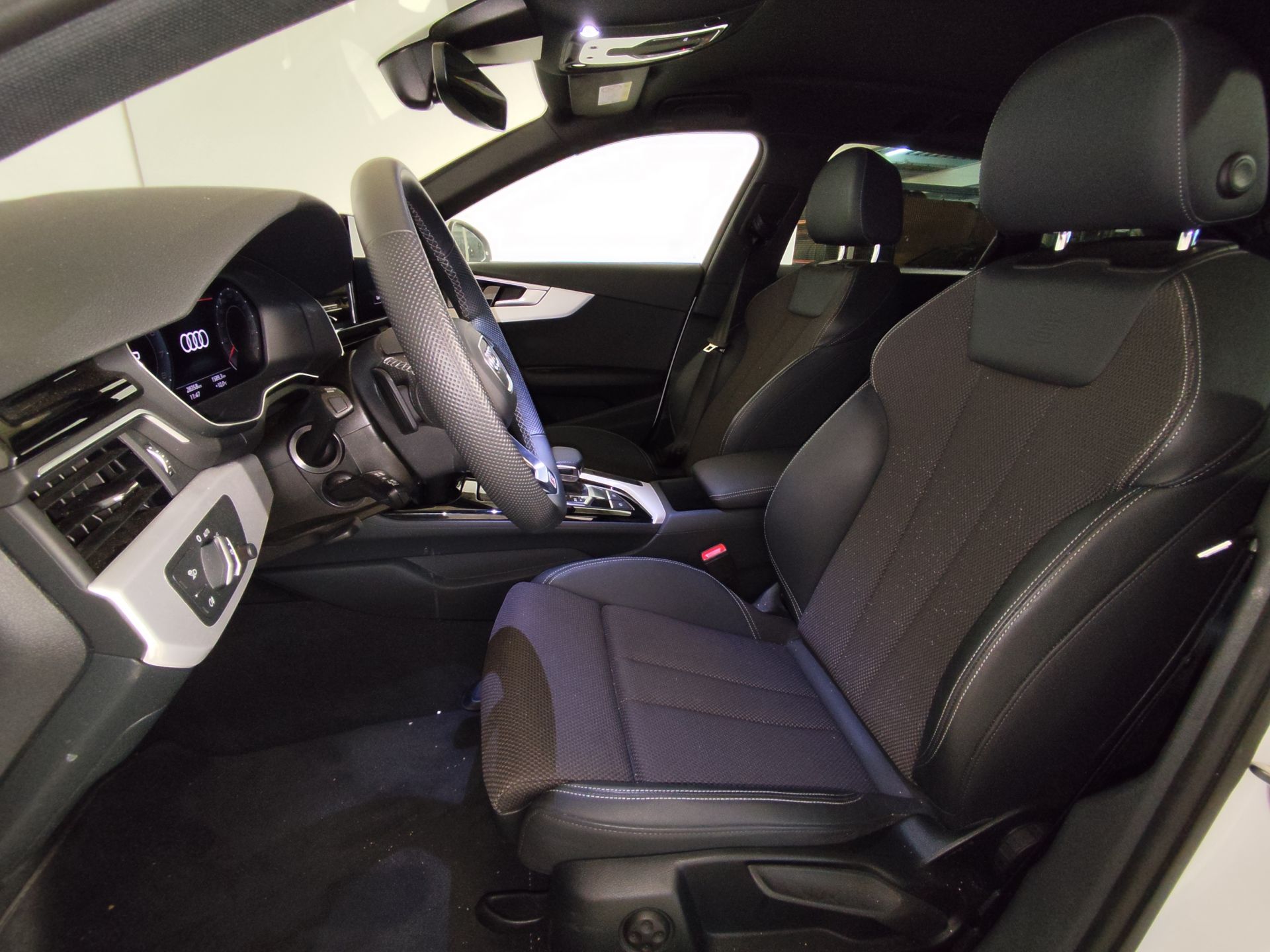 Audi A4 Avant S line 40 TFSI 150kW S tronic