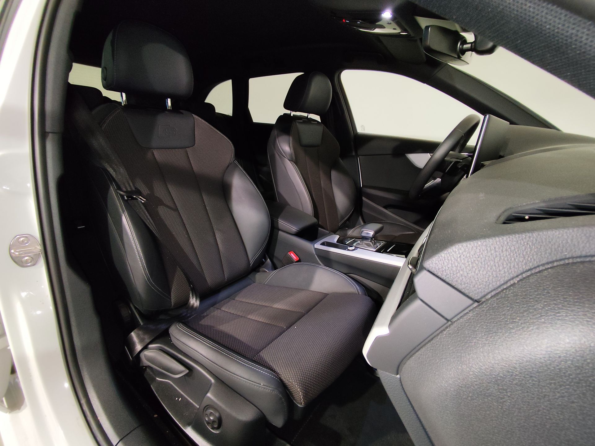 Audi A4 Avant S line 40 TFSI 150kW S tronic