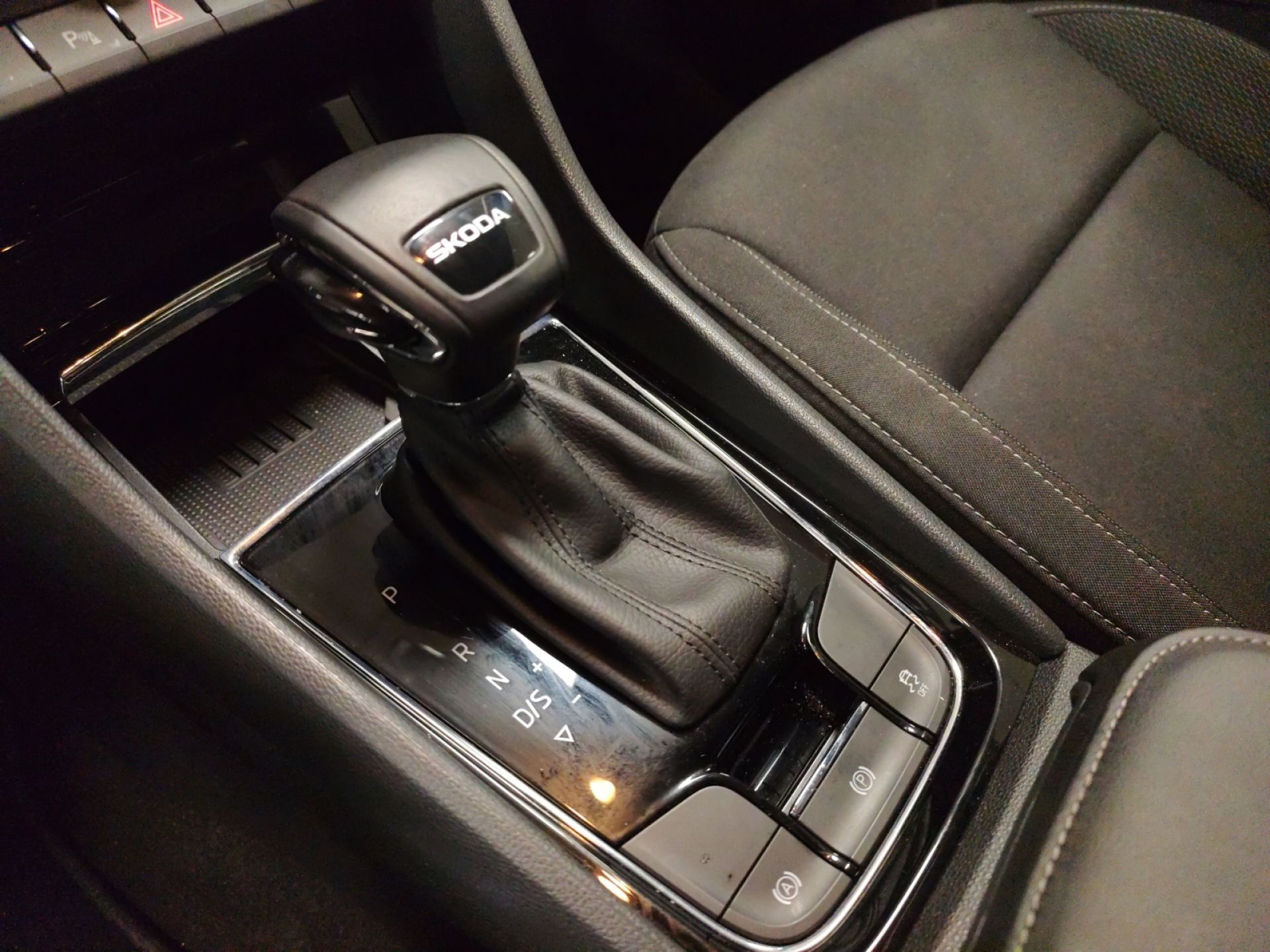 Skoda Karoq 1.5 TSI 110kW (150CV) DSG Selection