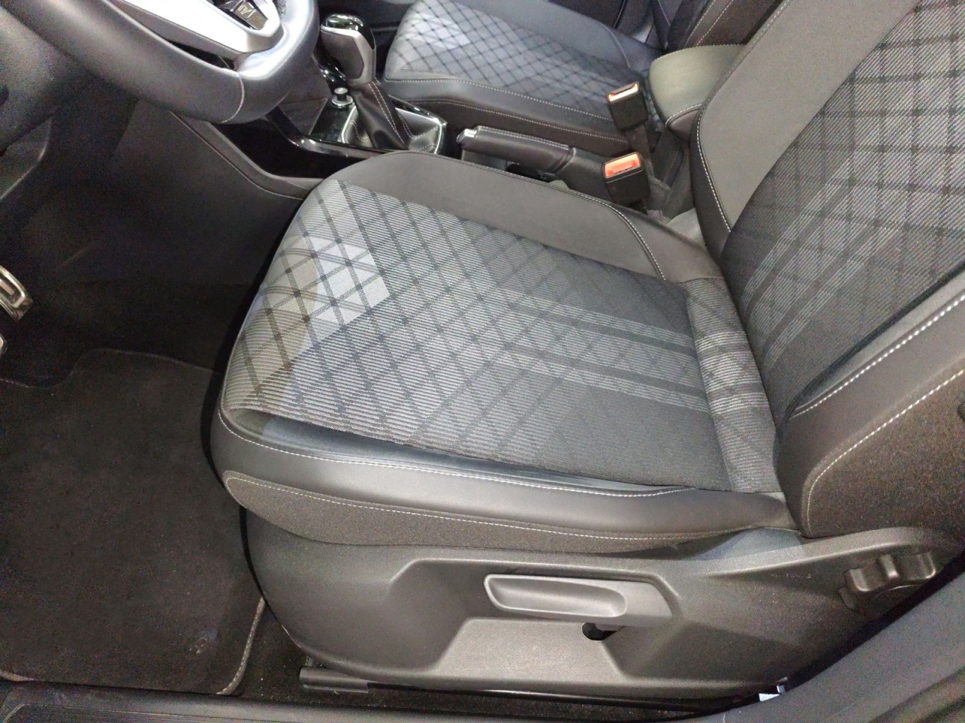 Volkswagen T-Cross R-Line 1.0 TSI 85kW (115CV) DSG