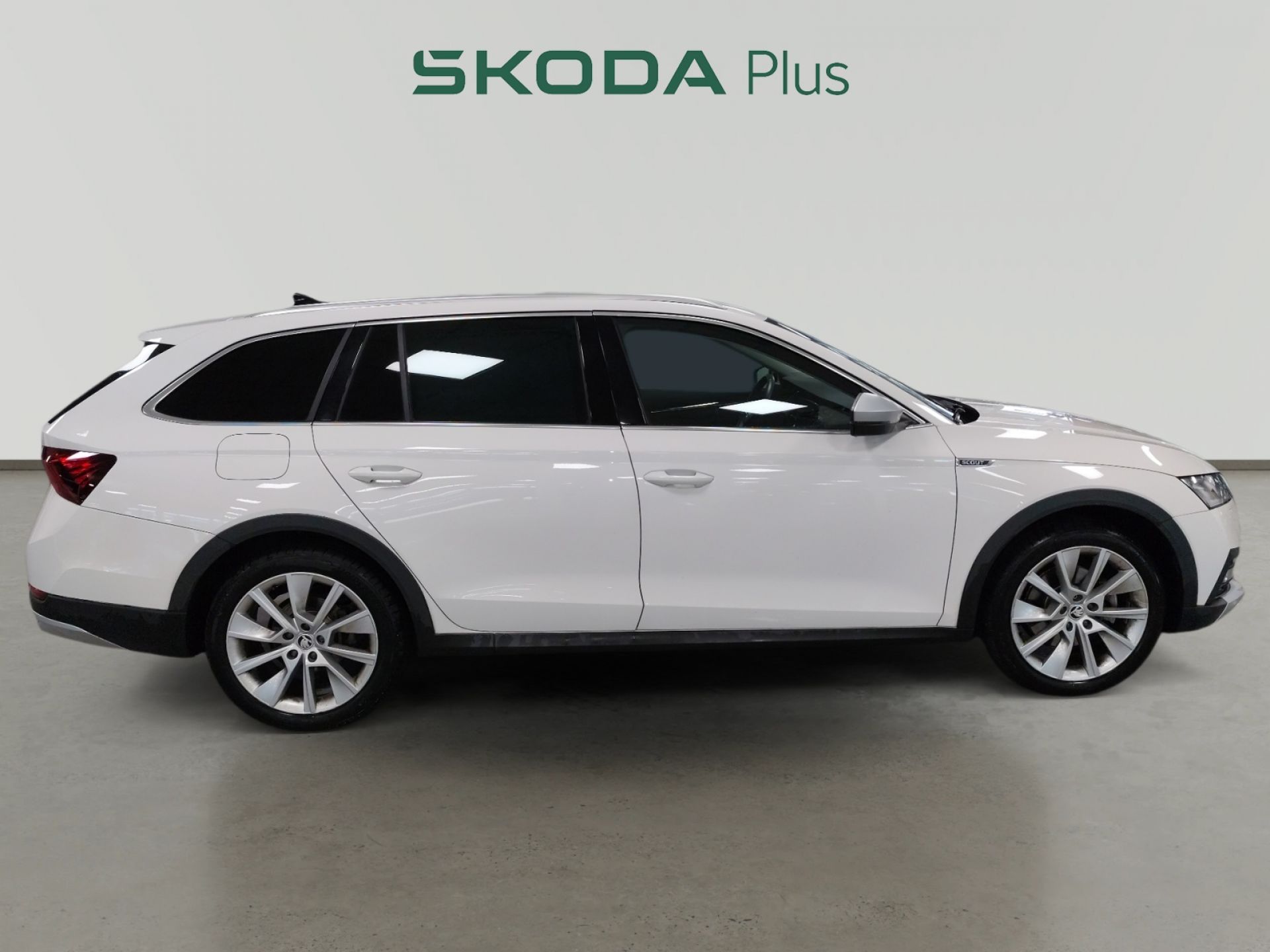 Skoda Octavia Combi 2.0 TDI 110kW(150CV) DSG 4x4 Scout