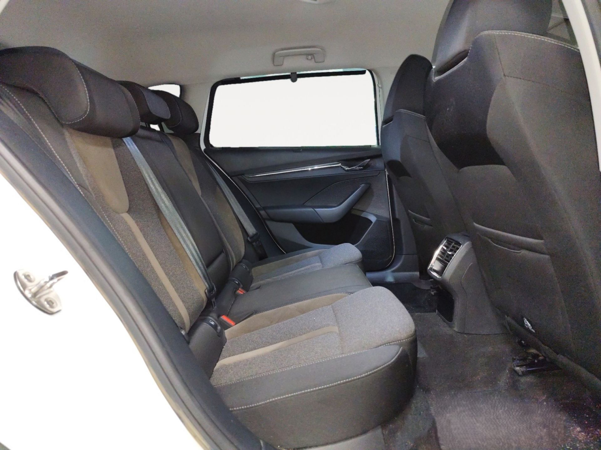 Skoda Octavia Combi 2.0 TDI 110kW(150CV) DSG 4x4 Scout