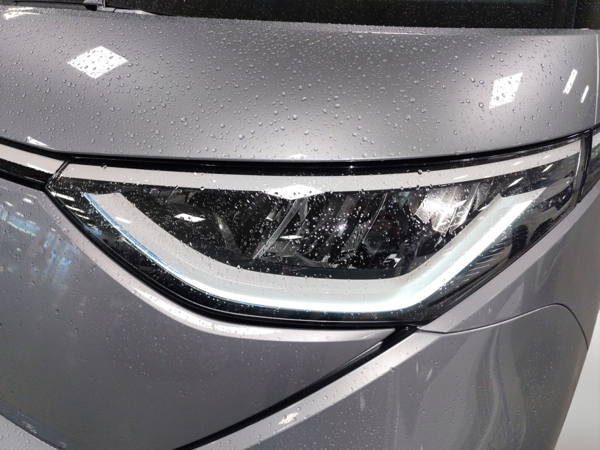 Volkswagen ID. BUZZ Pro 5 asientos 210kW (286CV)