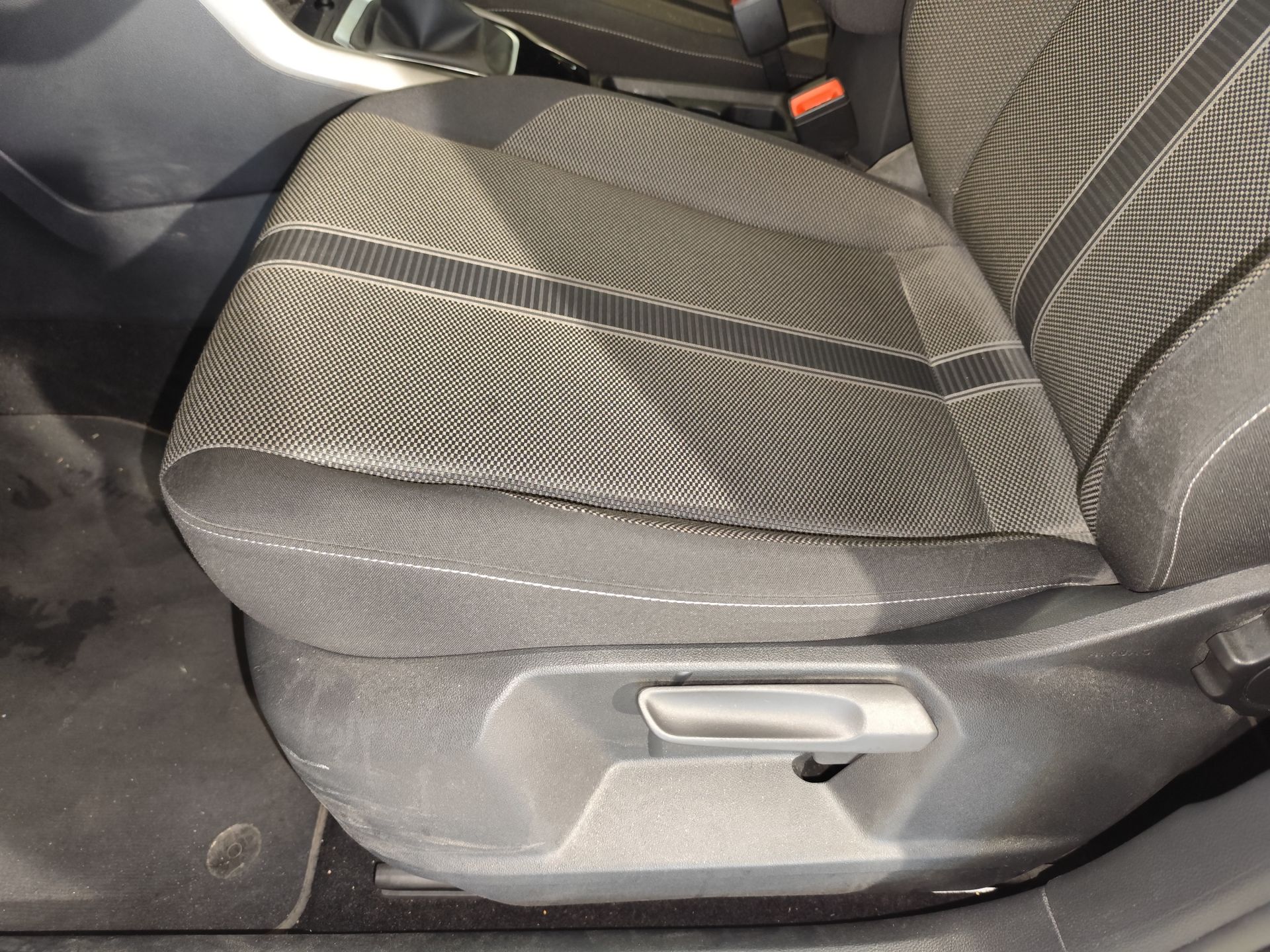 Volkswagen T-Roc Advance R-Line 1.0 TSI 81kW (110CV)