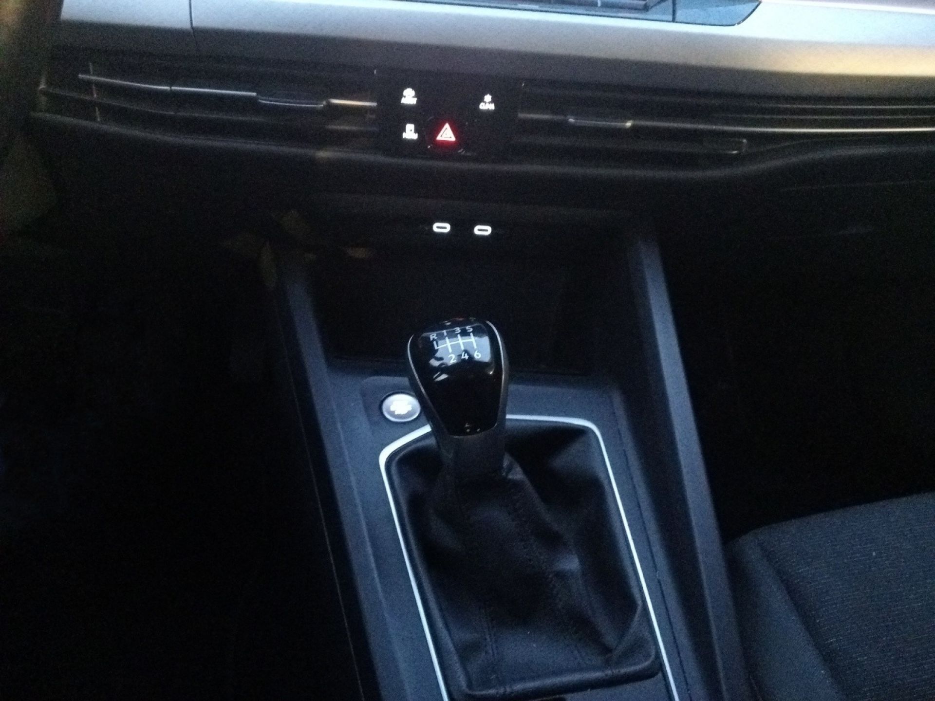 Volkswagen Golf Life 1.5 TSI 96kW (130CV)