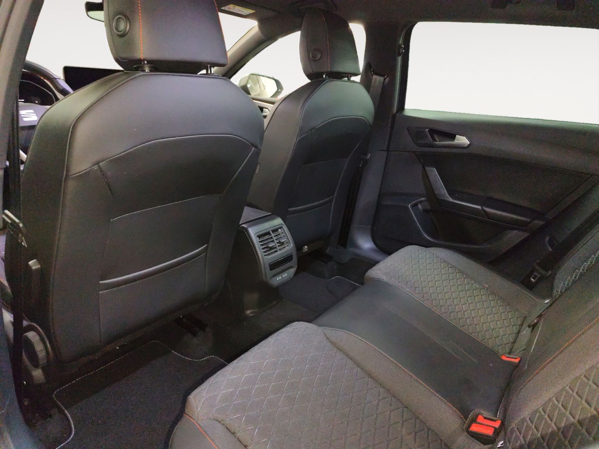 SEAT Nuevo León SP 1.5 TSI 110kW FR Special Edition