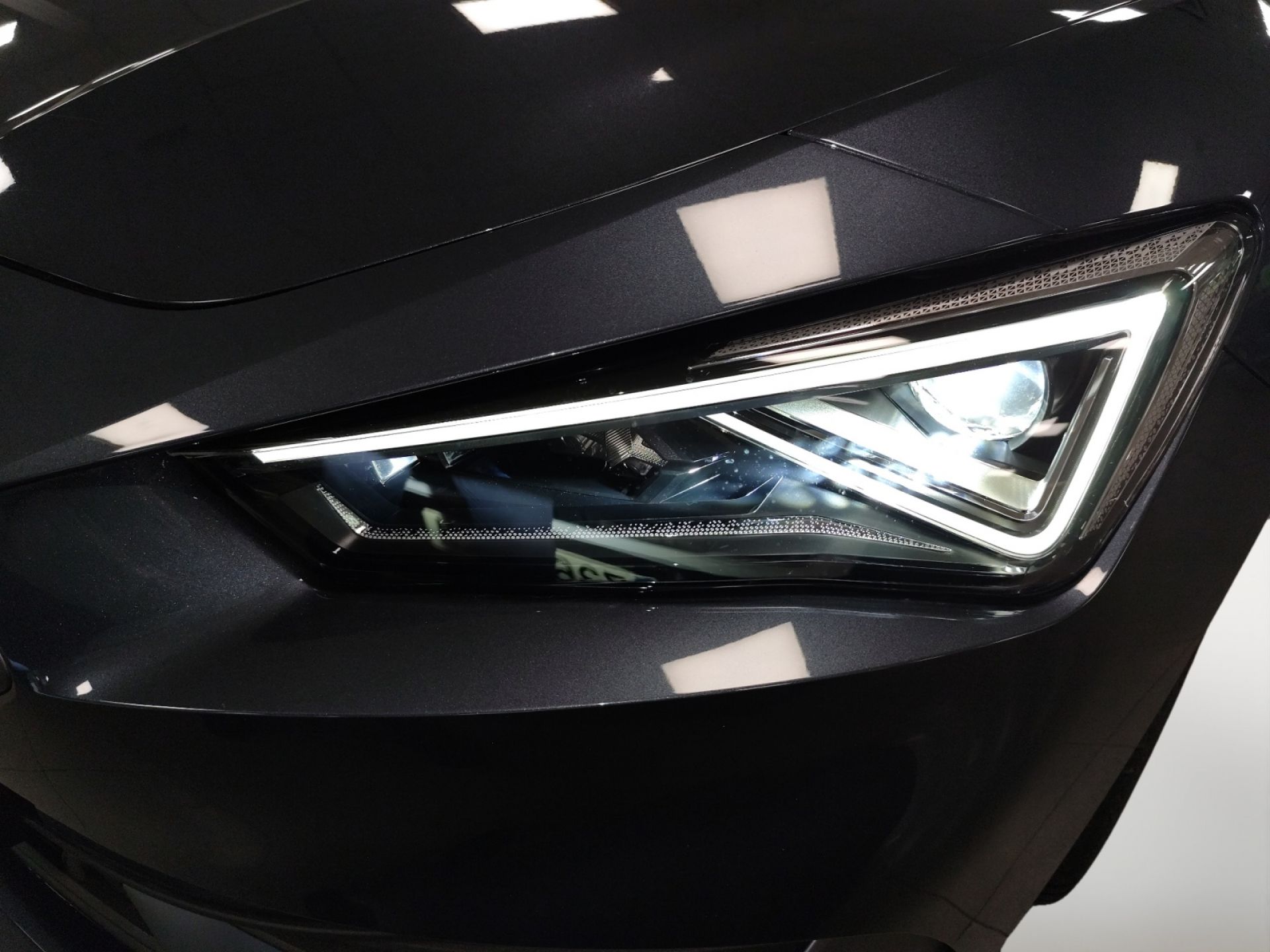 SEAT Nuevo León SP 1.5 TSI 110kW FR Special Edition