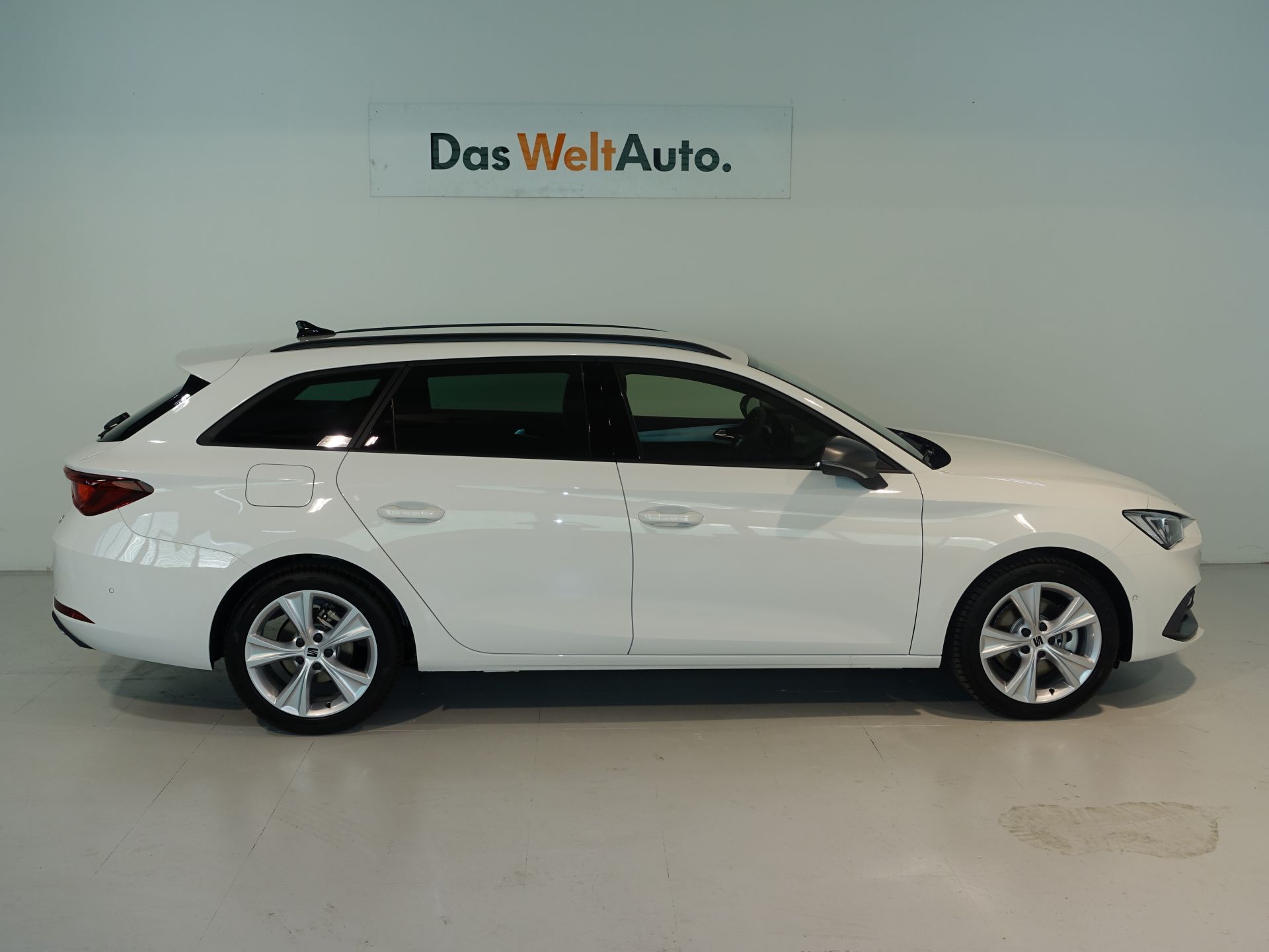 SEAT Nuevo León SP 2.0 TDI 110kW DSG S&S FR XL