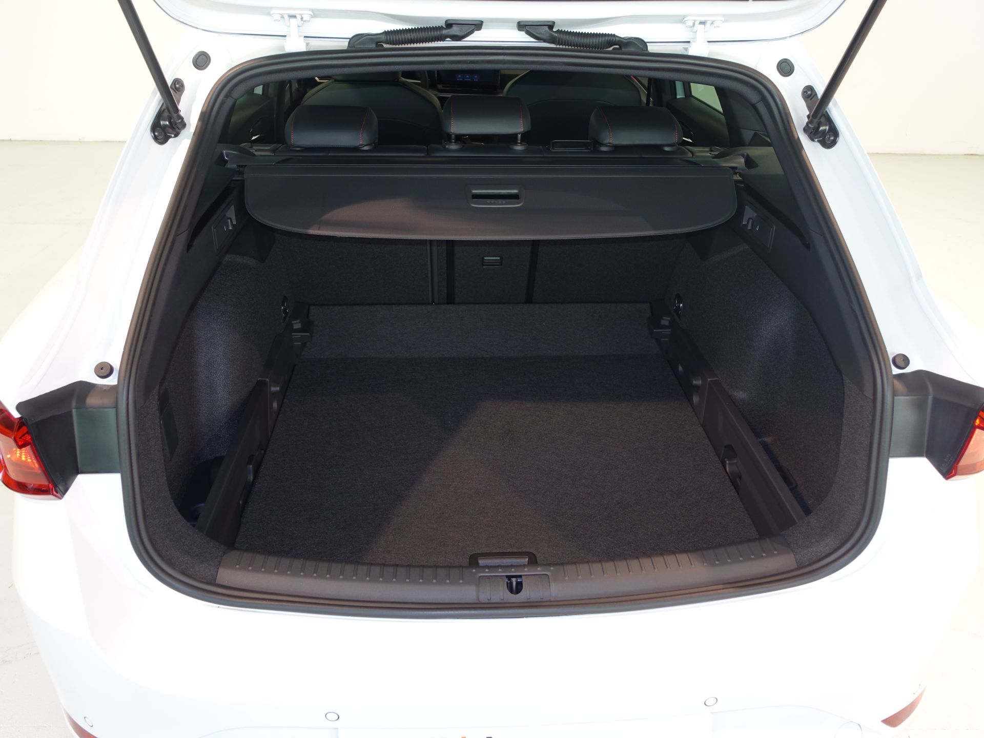 SEAT Nuevo León SP 2.0 TDI 110kW DSG S&S FR XL