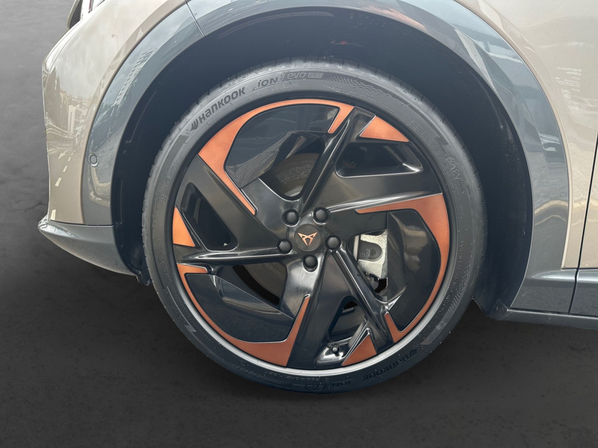Cupra Tavascan 77kWh 250kW VZ First Ed Dual Motor AWD