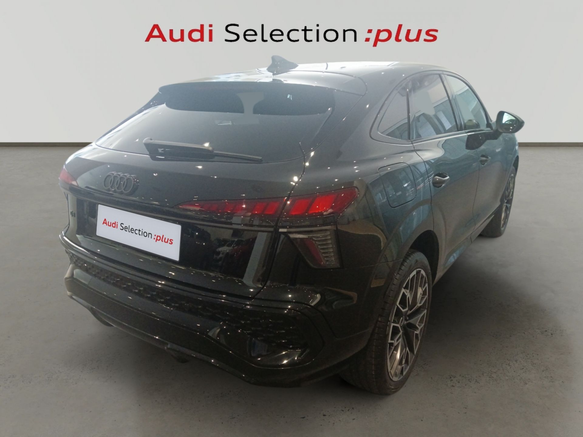 Audi Q3 Sportback Black line e-hybrid 200 kW