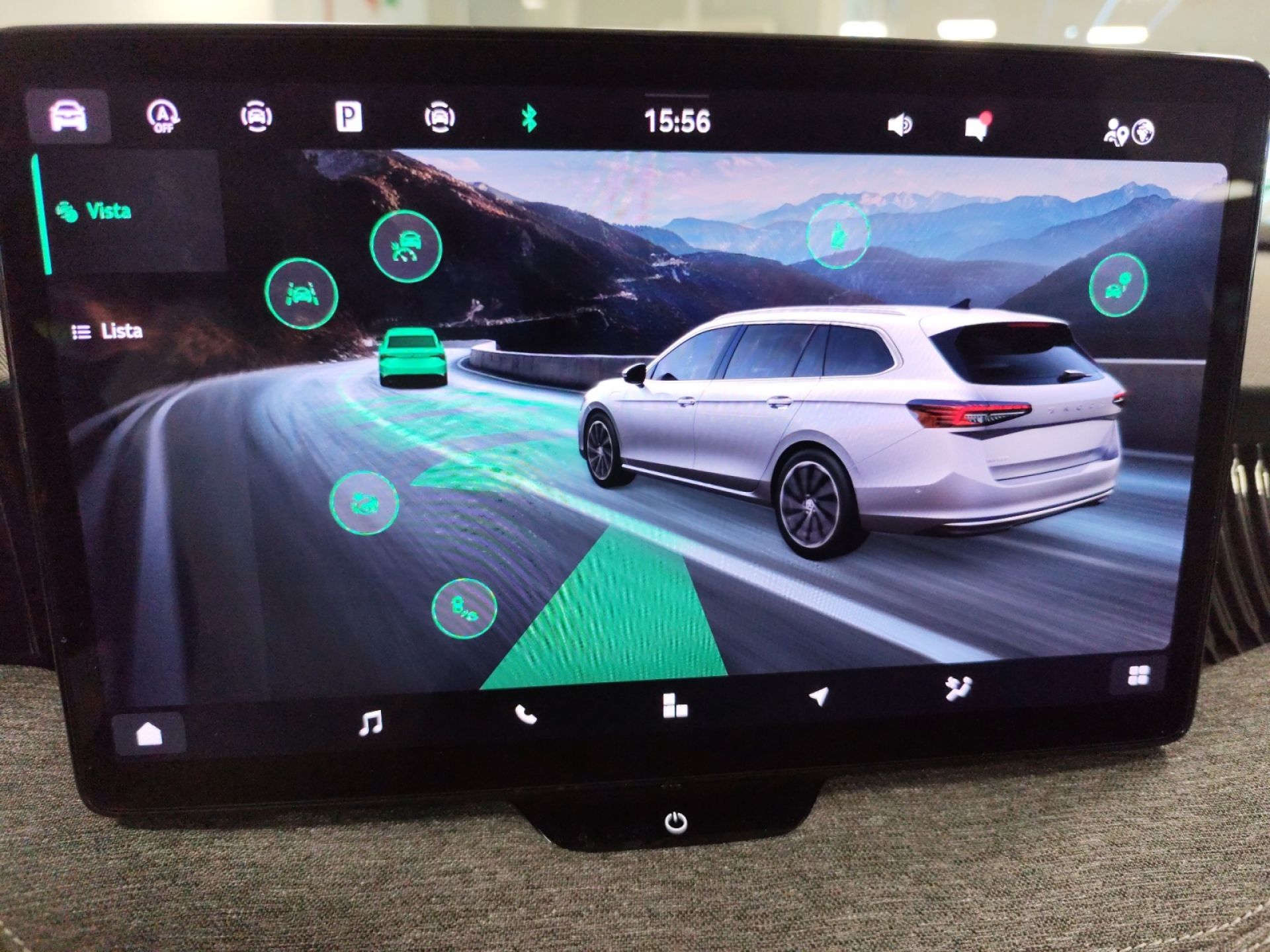 Skoda Superb Combi 2.0 TDI 110kW DSG Selection