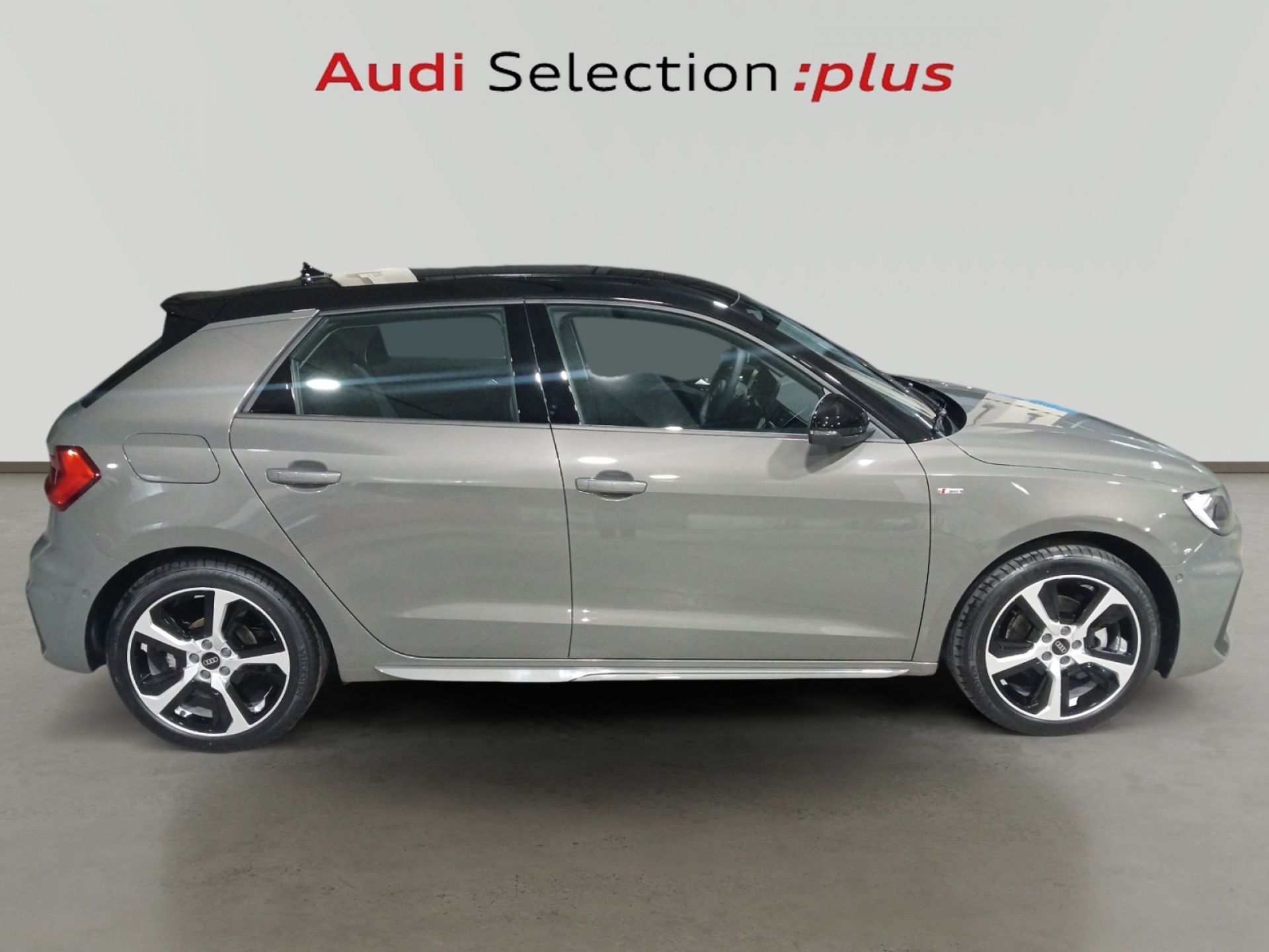 Audi A1 Sportback Adrenalin 30 TFSI 85kW S tron