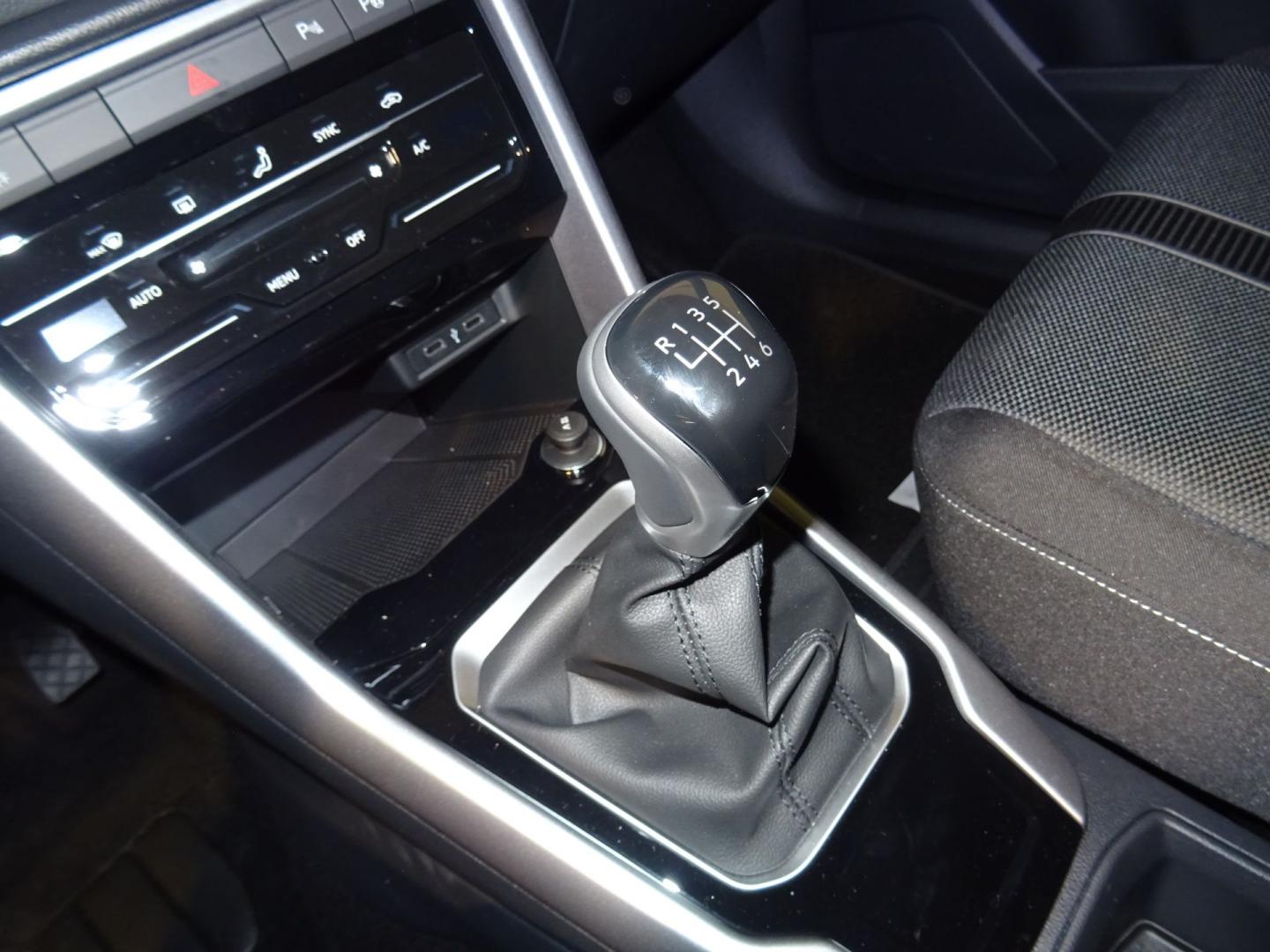 Volkswagen T-Roc Life 1.0 TSI 81kW (110CV)