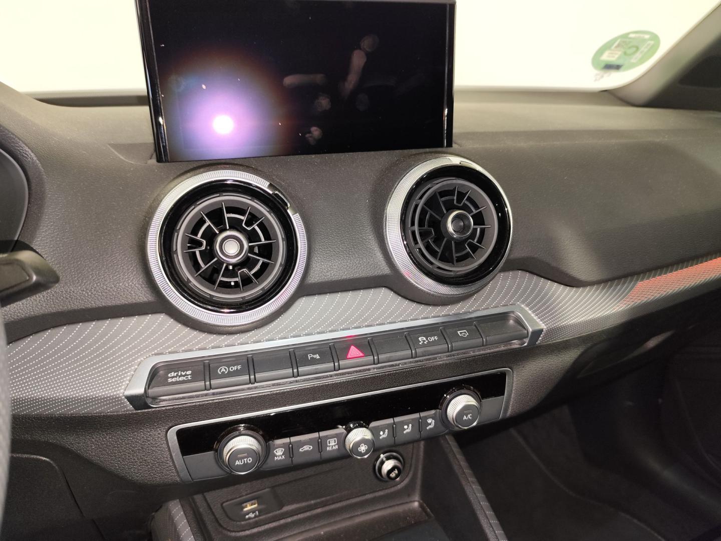 Audi Q2 Adrenalin 30 TDI 85kW (116CV) S tronic
