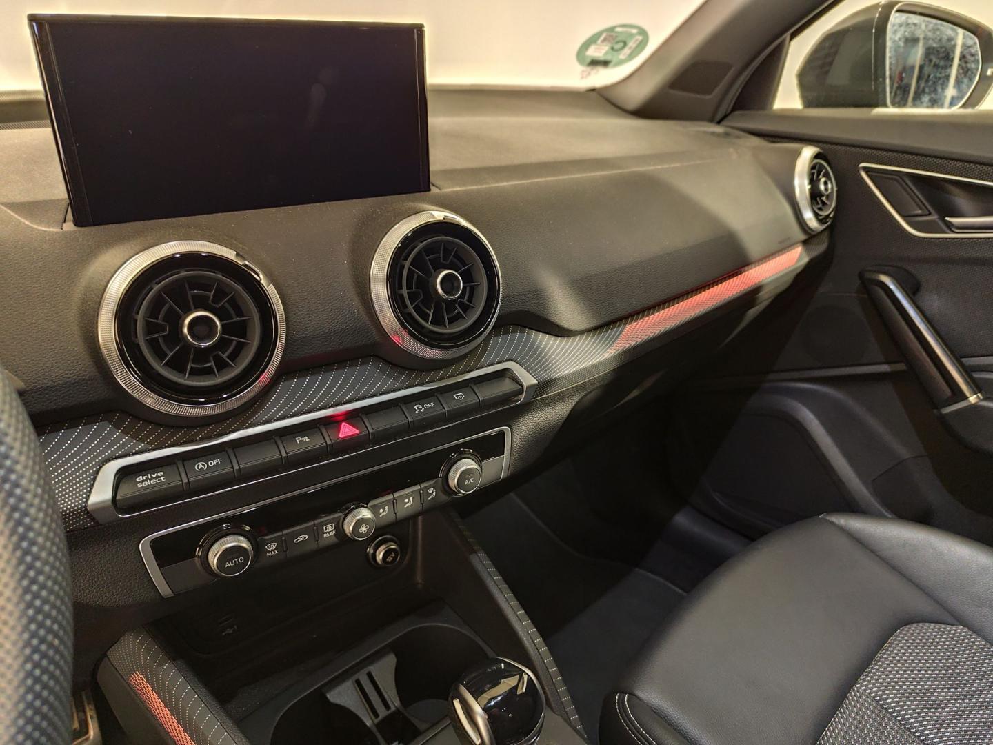 Audi Q2 Adrenalin 30 TDI 85kW (116CV) S tronic