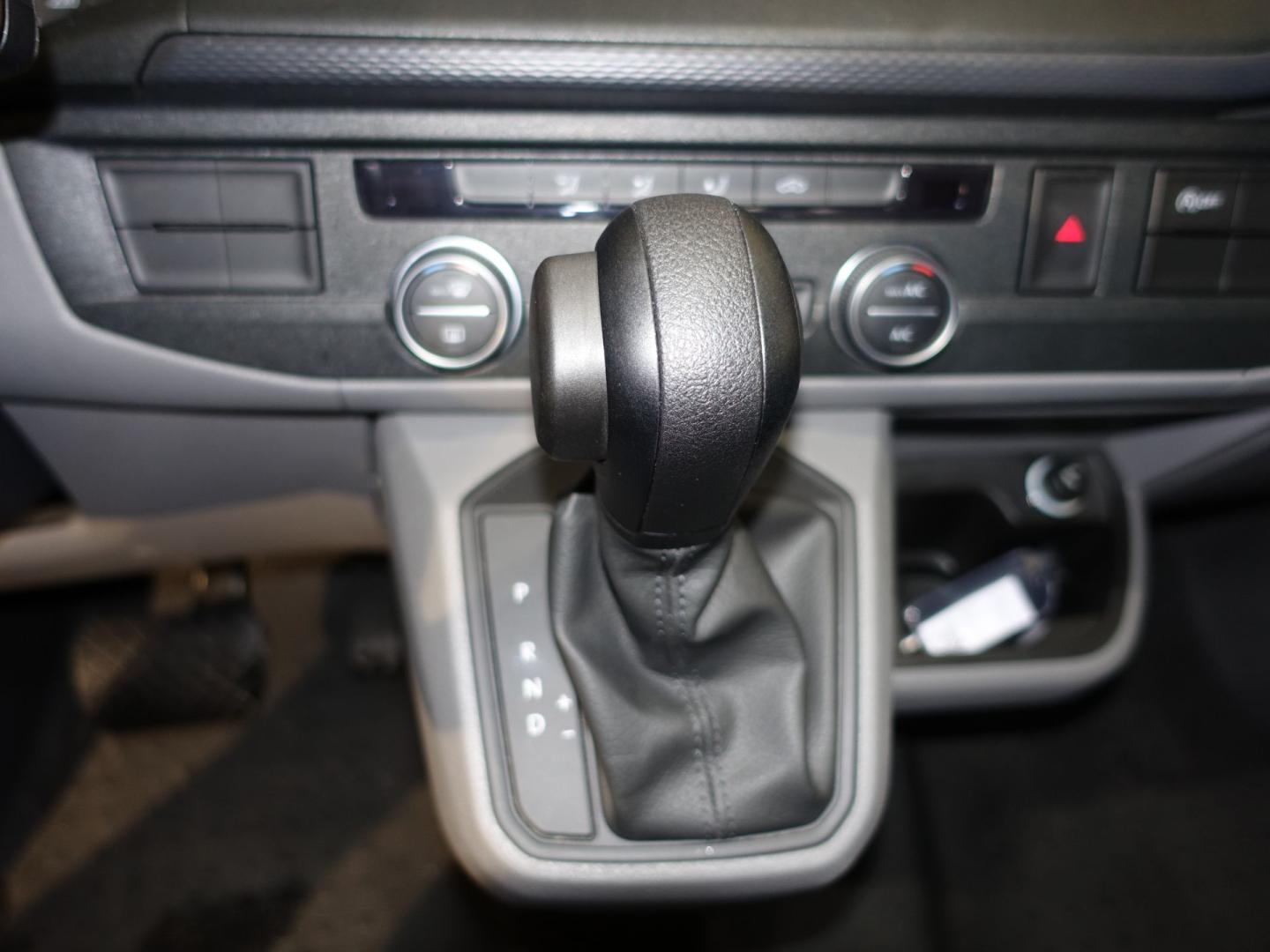 Volkswagen Caravelle Origin Corta 2.0 TDI 110kW BMT DSG