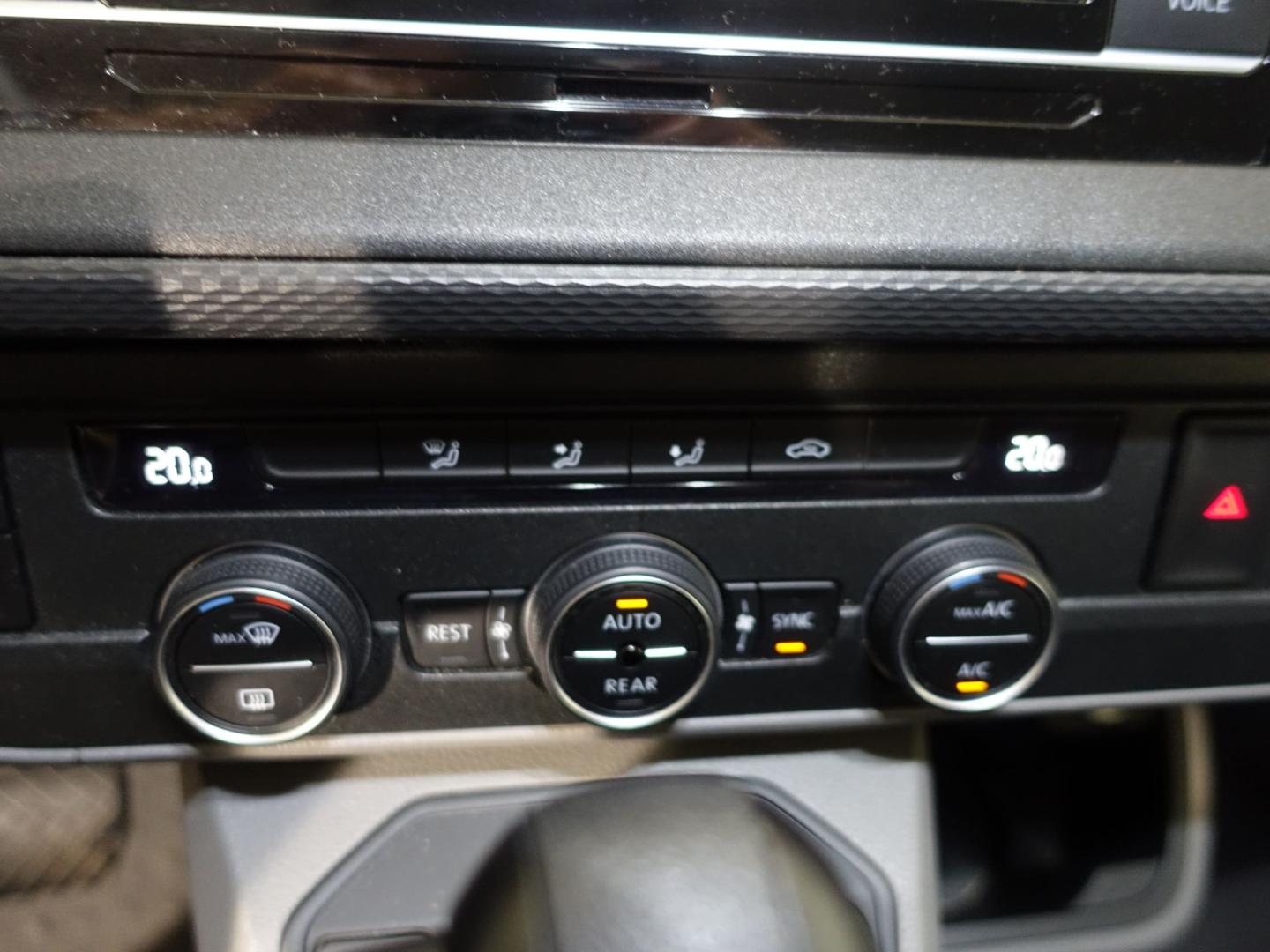 Volkswagen Caravelle Origin Corta 2.0 TDI 110kW BMT DSG