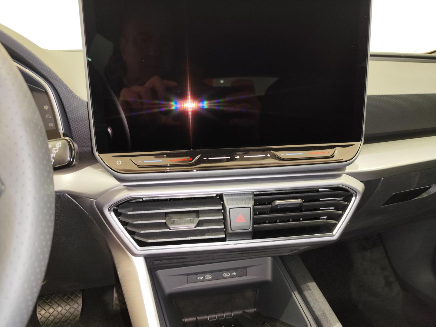 SEAT Nuevo León SP 1.5 eTSI 110kW DSG FR Special Edition