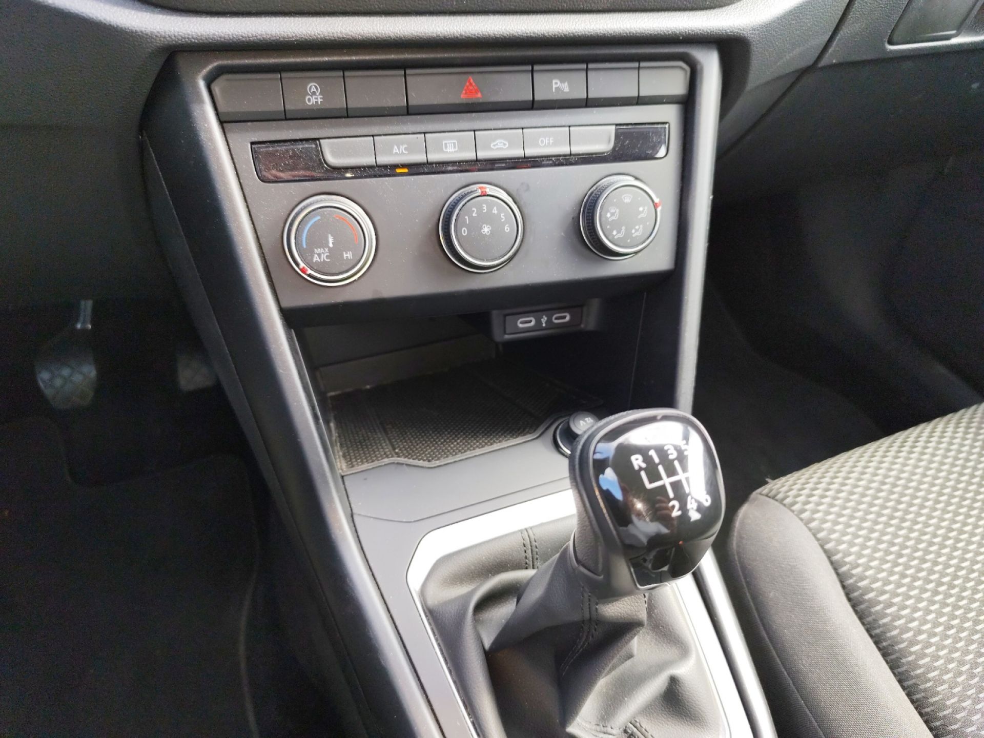 Volkswagen T-Roc Business 2.0 TDI 85kW (115CV)