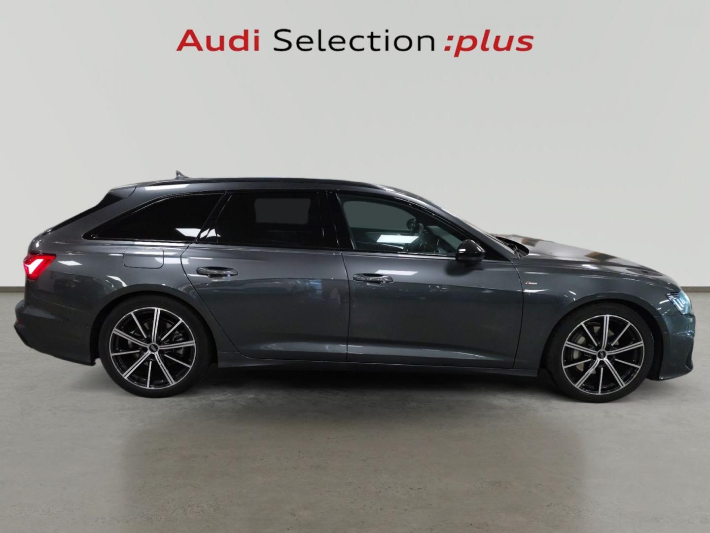 Audi A6 Avant Black Line 45 TDI quattro S tronic