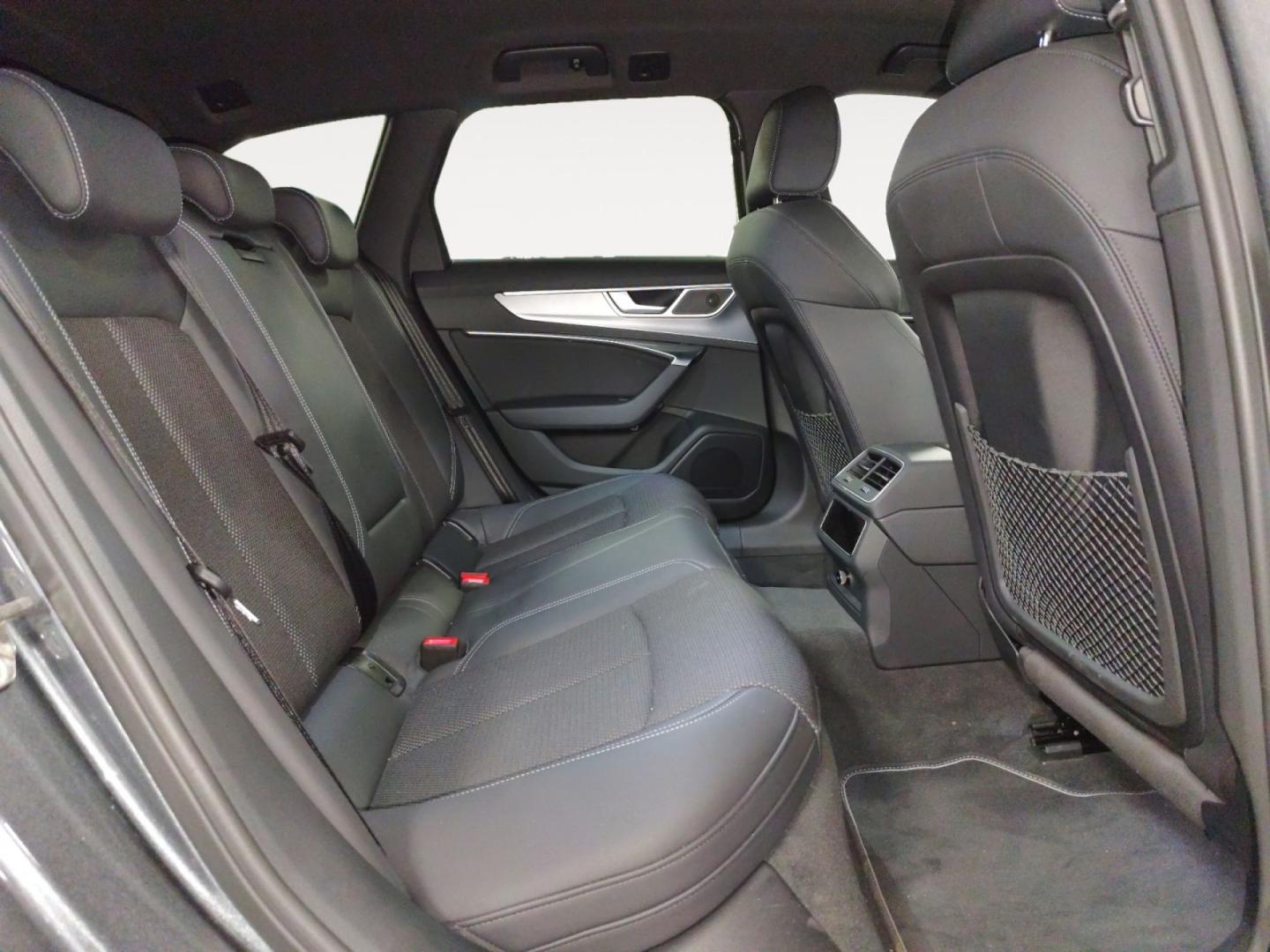 Audi A6 Avant Black Line 45 TDI quattro S tronic