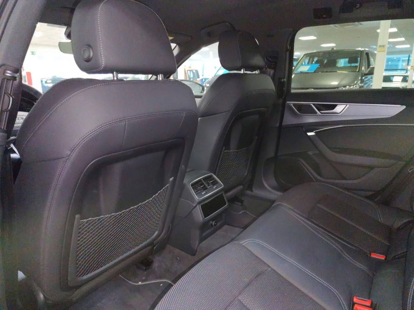 Audi A6 Avant Black Line 45 TDI quattro S tronic