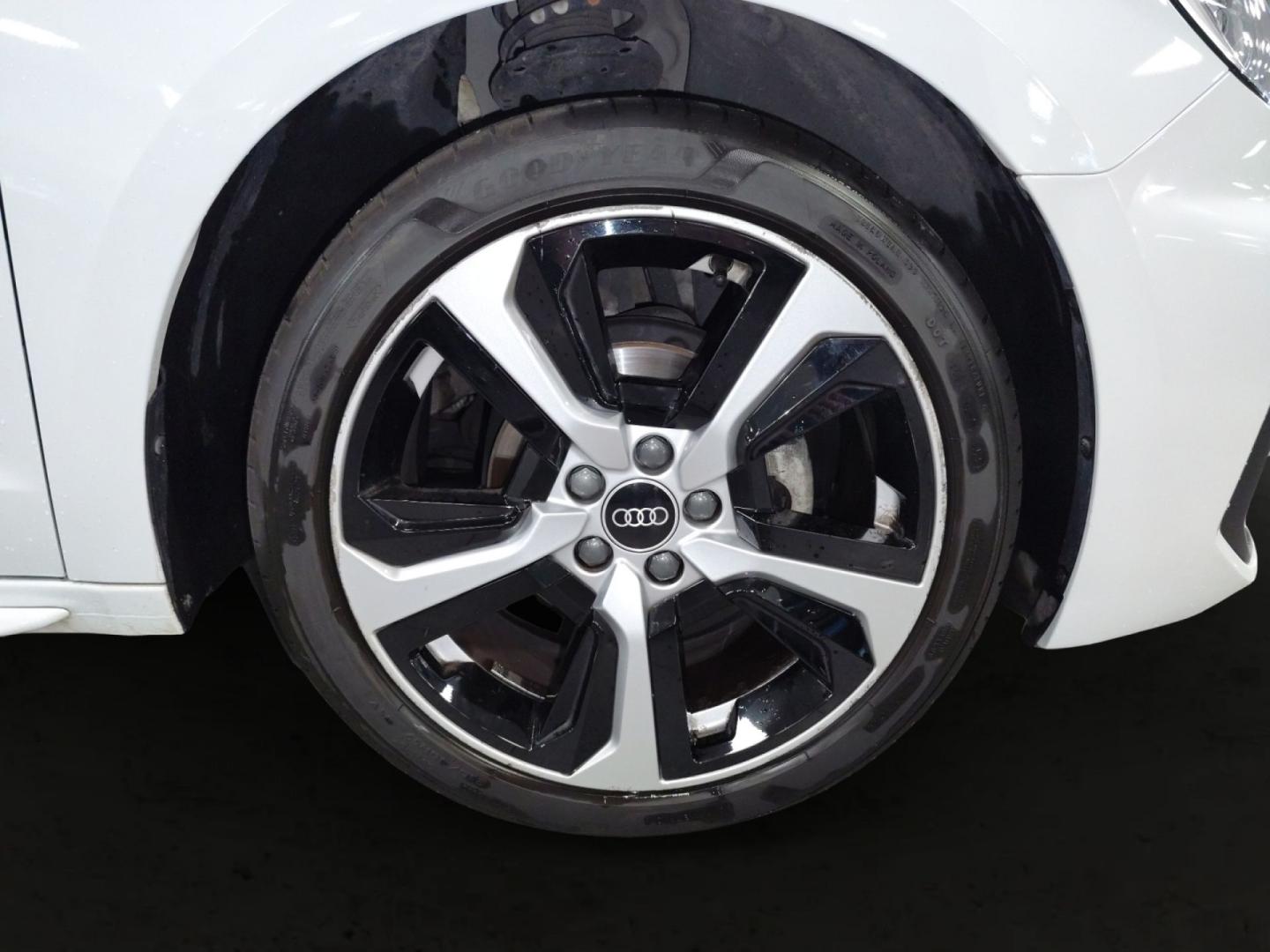 Audi A1 Sportback Adrenalin 25 TFSI 70kW (95CV)
