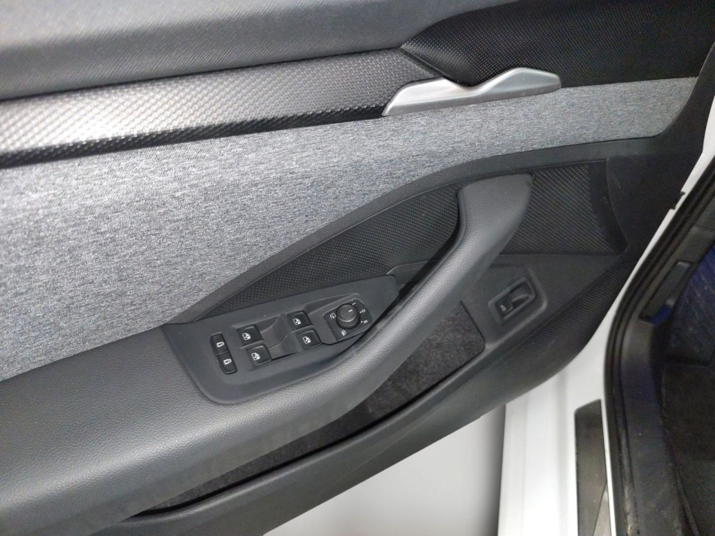 Skoda Superb Combi 2.0 TDI 110kW DSG Selection