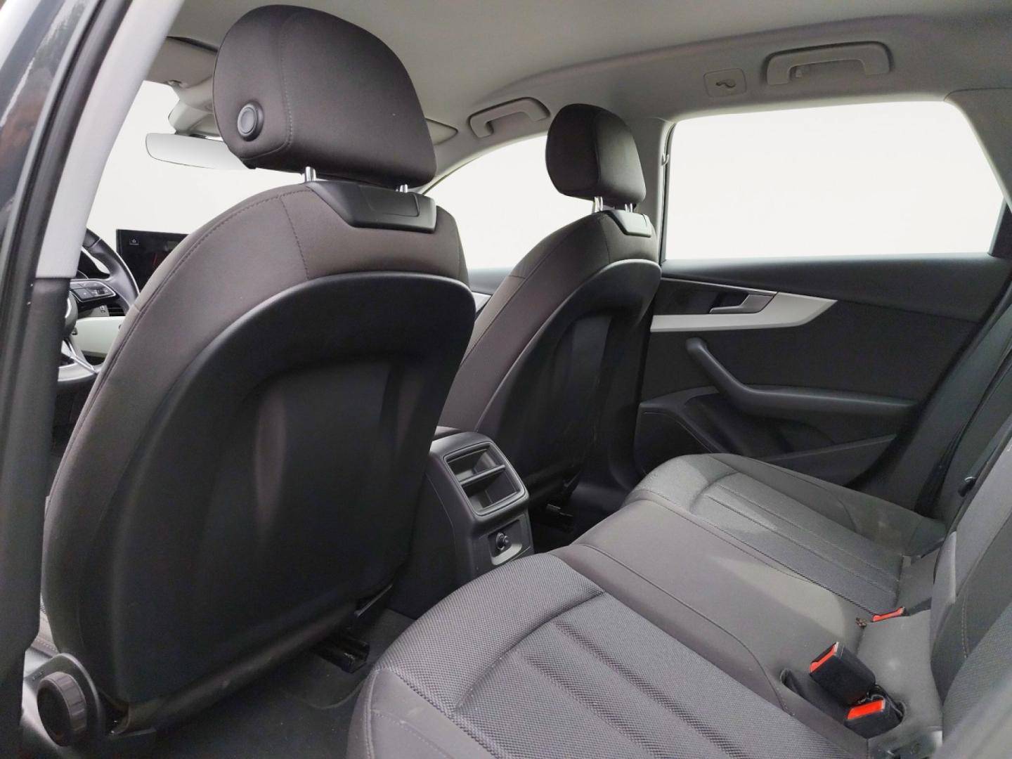 Audi A4 Avant Advanced 30 TDI 100kW S tronic