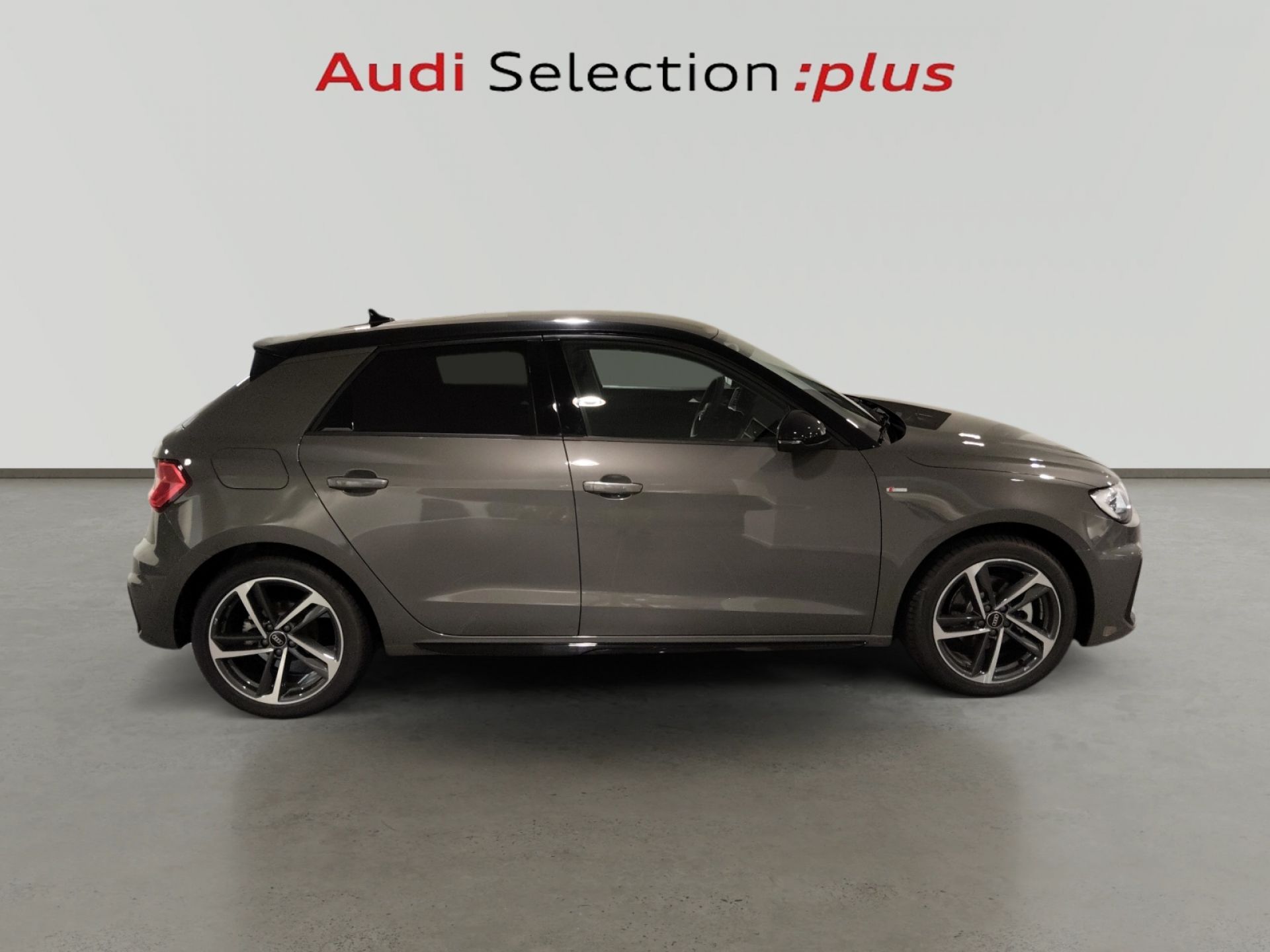Audi A1 Sportback Adrenal Black 30TFSI 85kW S tr