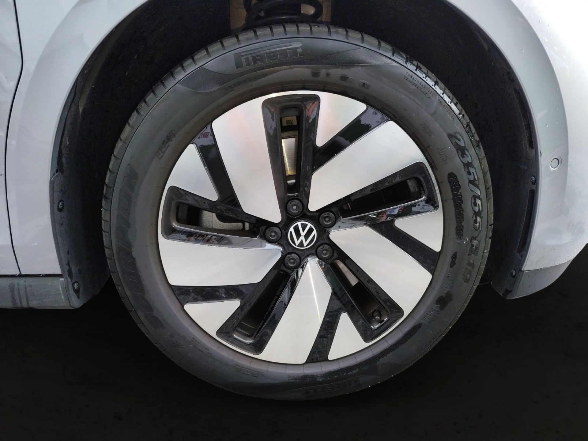 Volkswagen ID. BUZZ Pro 5 asientos 210kW (286CV)