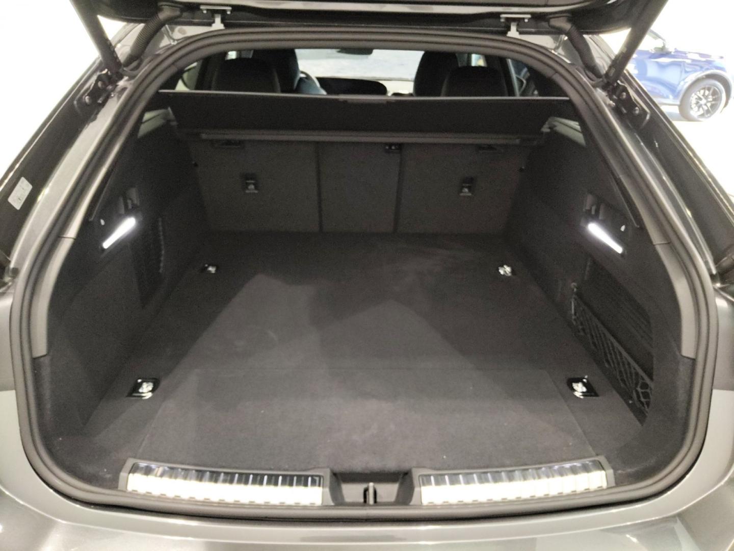 Audi A6 e-hybrid quattro 220kW Black Line