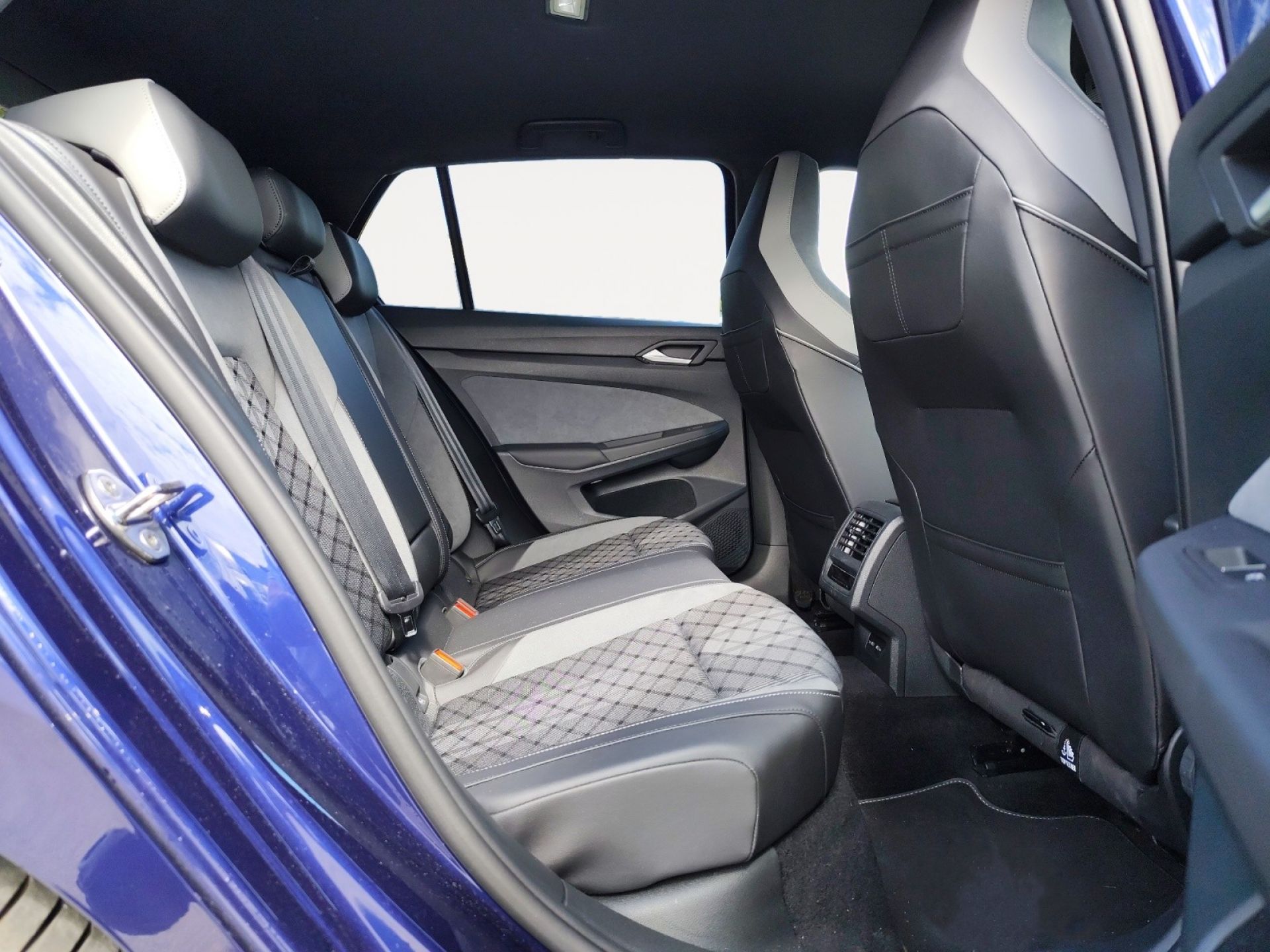 Volkswagen Golf R-Line 1.5 eTSI 110kW (150CV) DSG